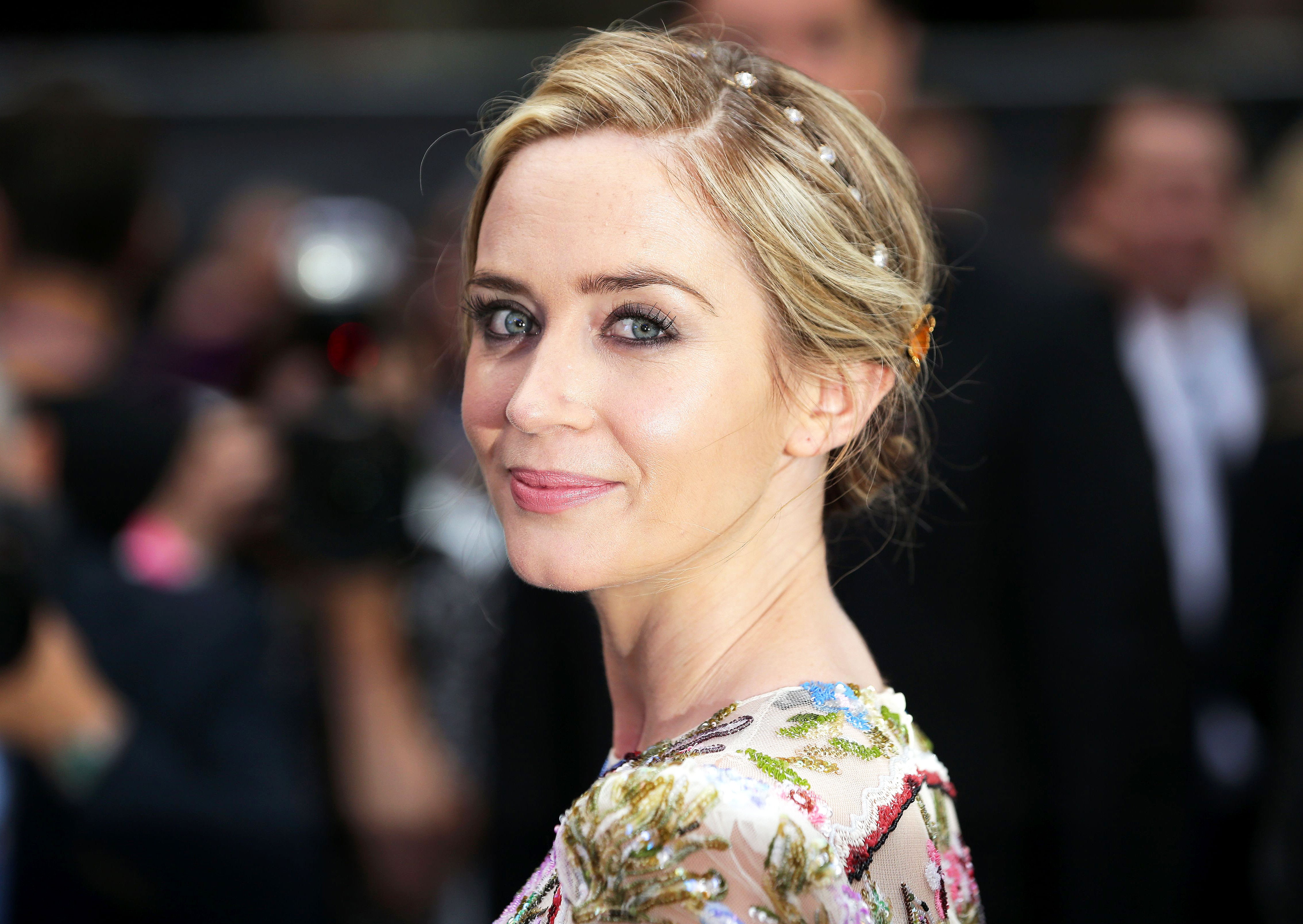 Emily Blunt Wallpapers