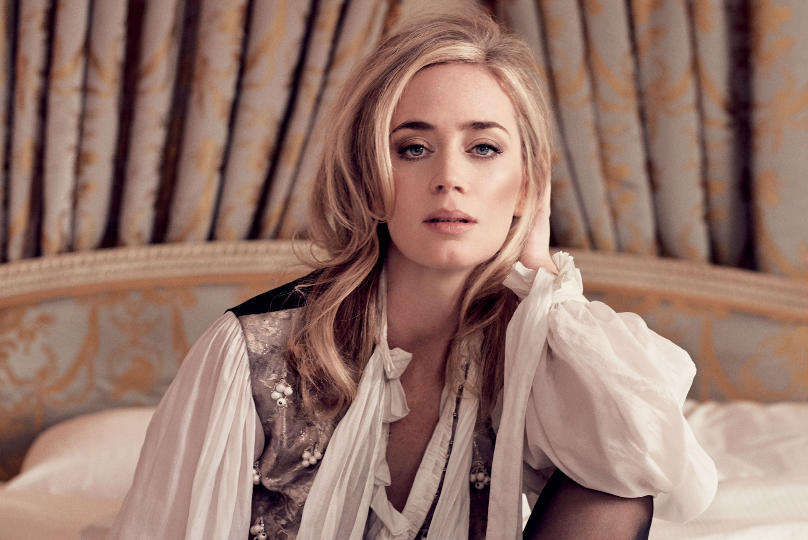 Emily Blunt 2017 Wallpapers