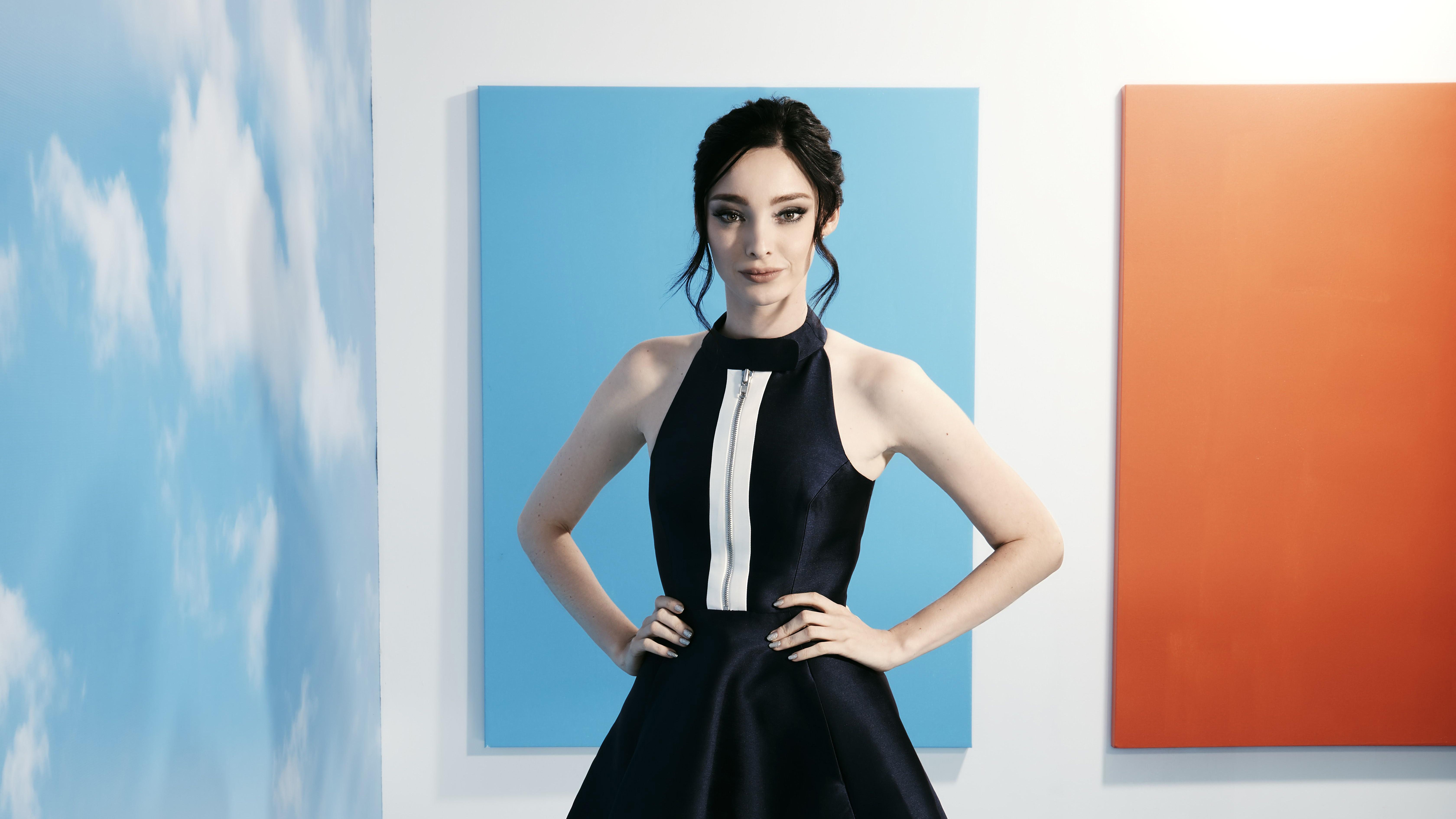 Emma Dumont 2019 Wallpapers