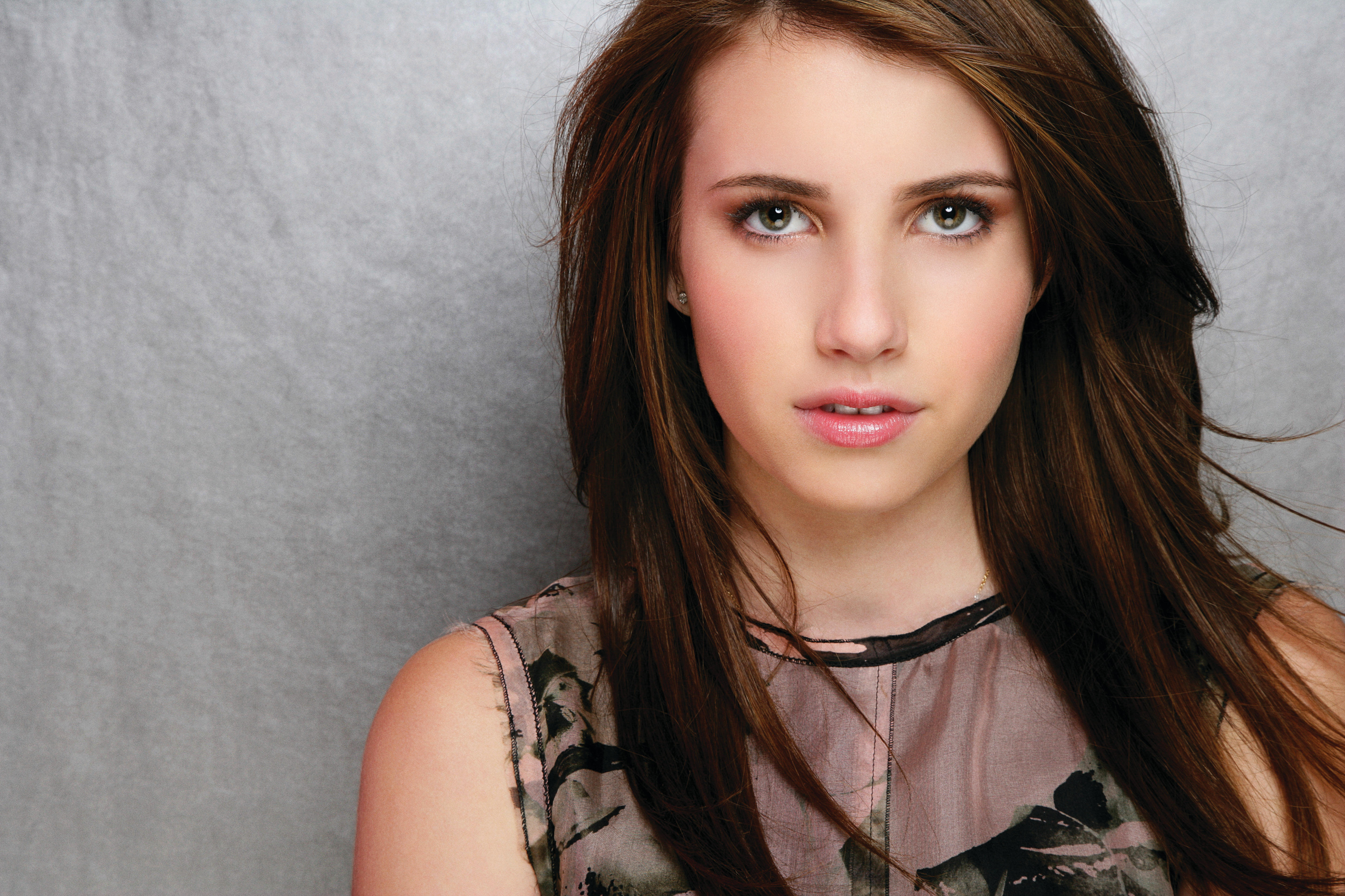 Emma Roberts Wallpapers