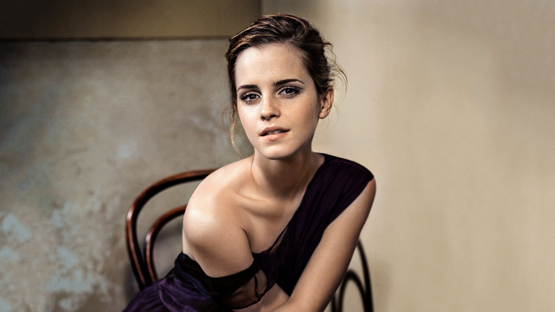 Emma Watson Brunette Photoshoot Wallpapers