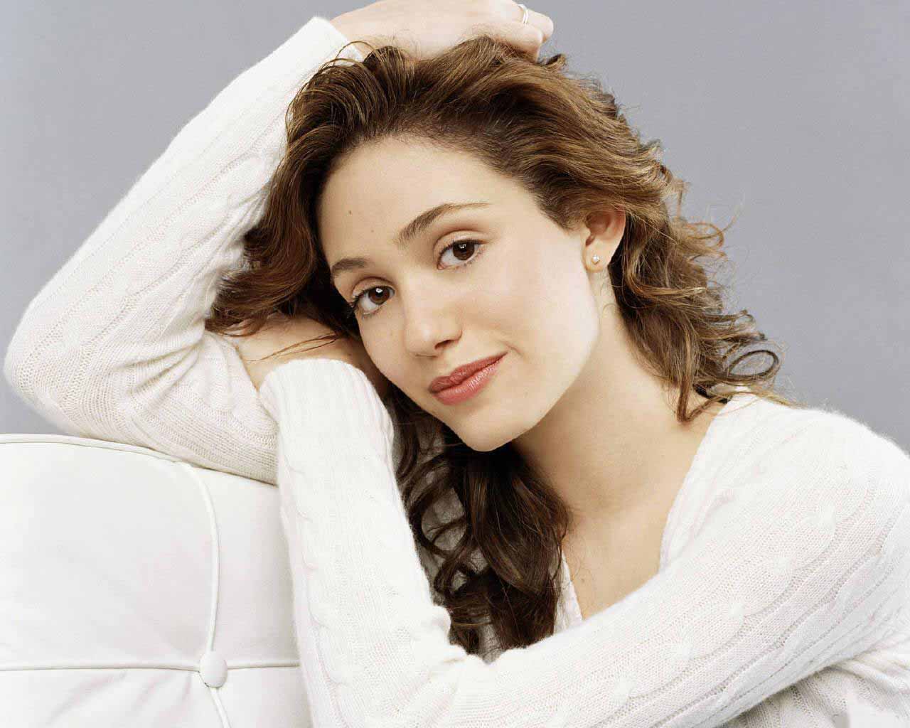 Emmy Rossum Photoshoot Wallpapers