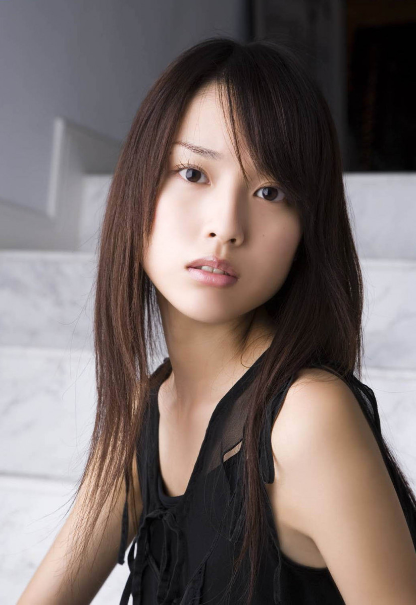 Erika Toda Wallpapers