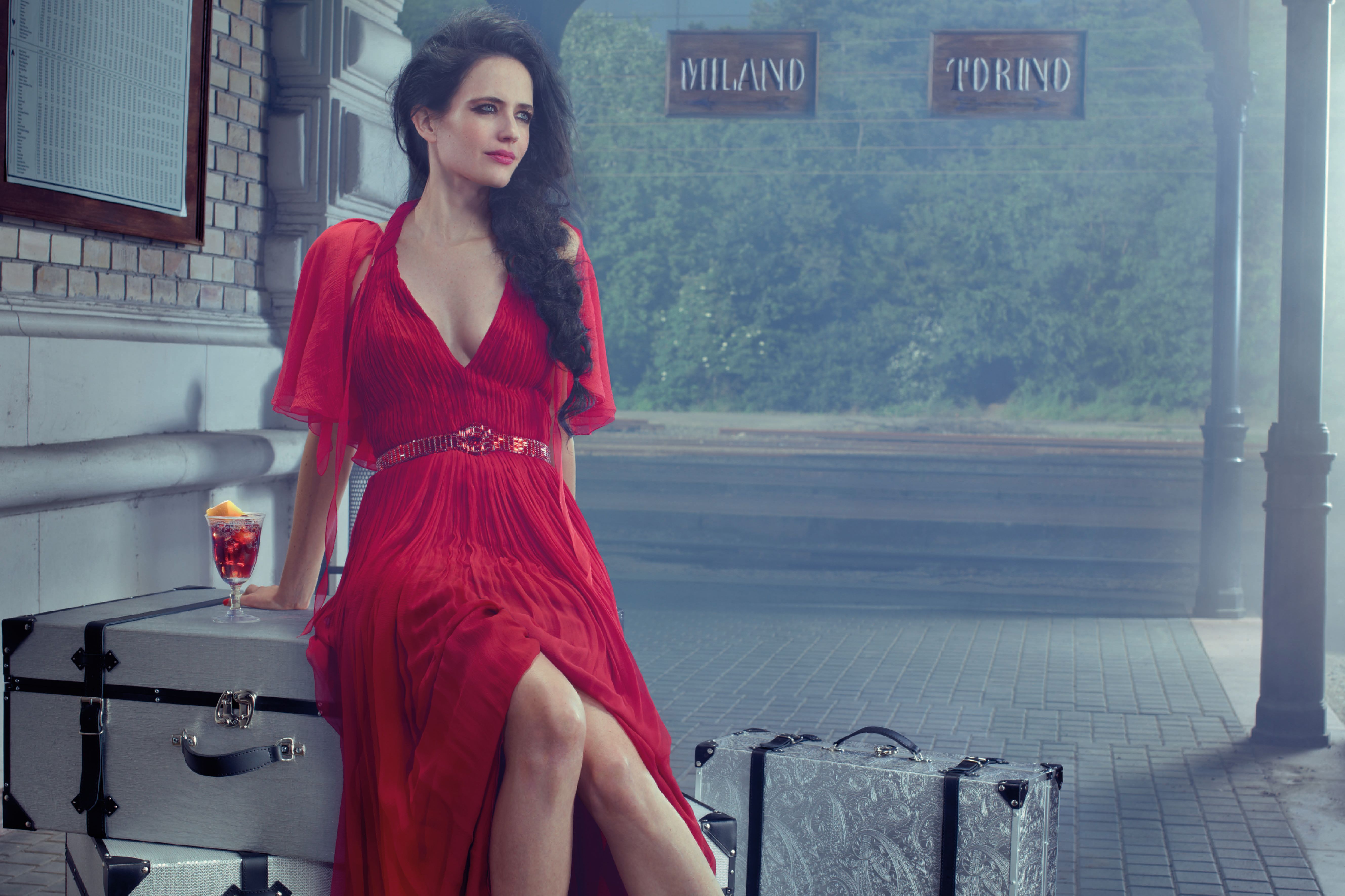 Eva Green Hot In Red Wallpapers