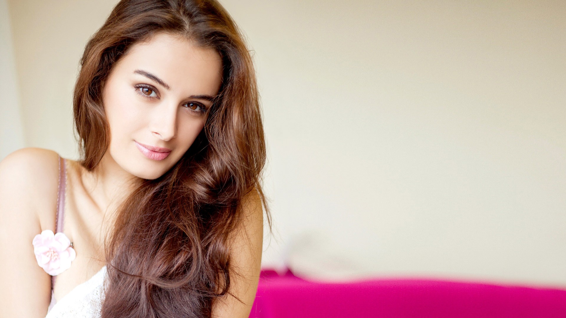 Evelyn Sharma Wallpapers