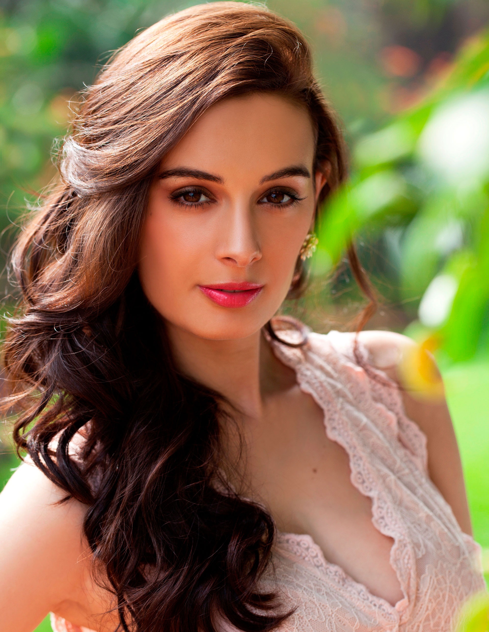 Evelyn Sharma Wallpapers