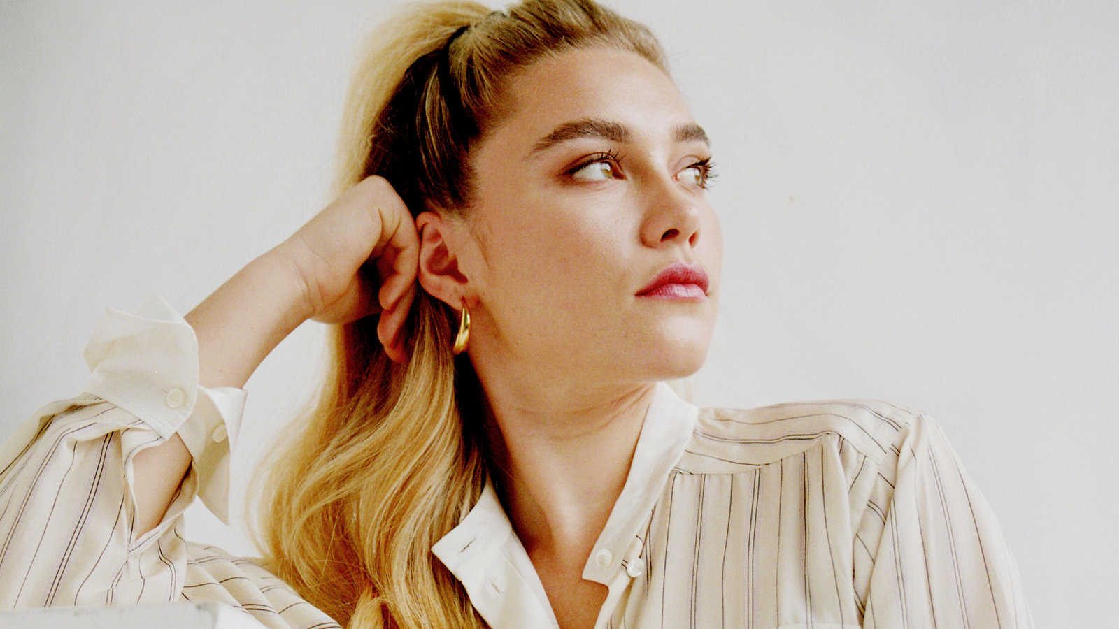 Florence Pugh Lady Macbeth Actress Portrait Wallpapers