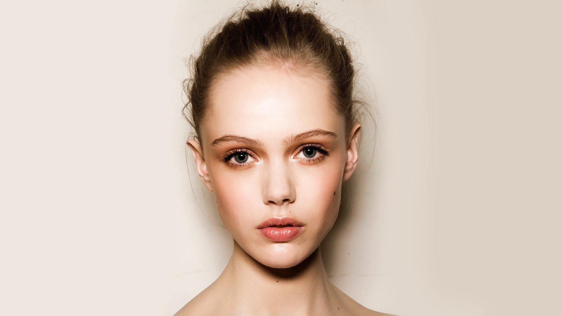 Frida Gustavsson Wallpapers