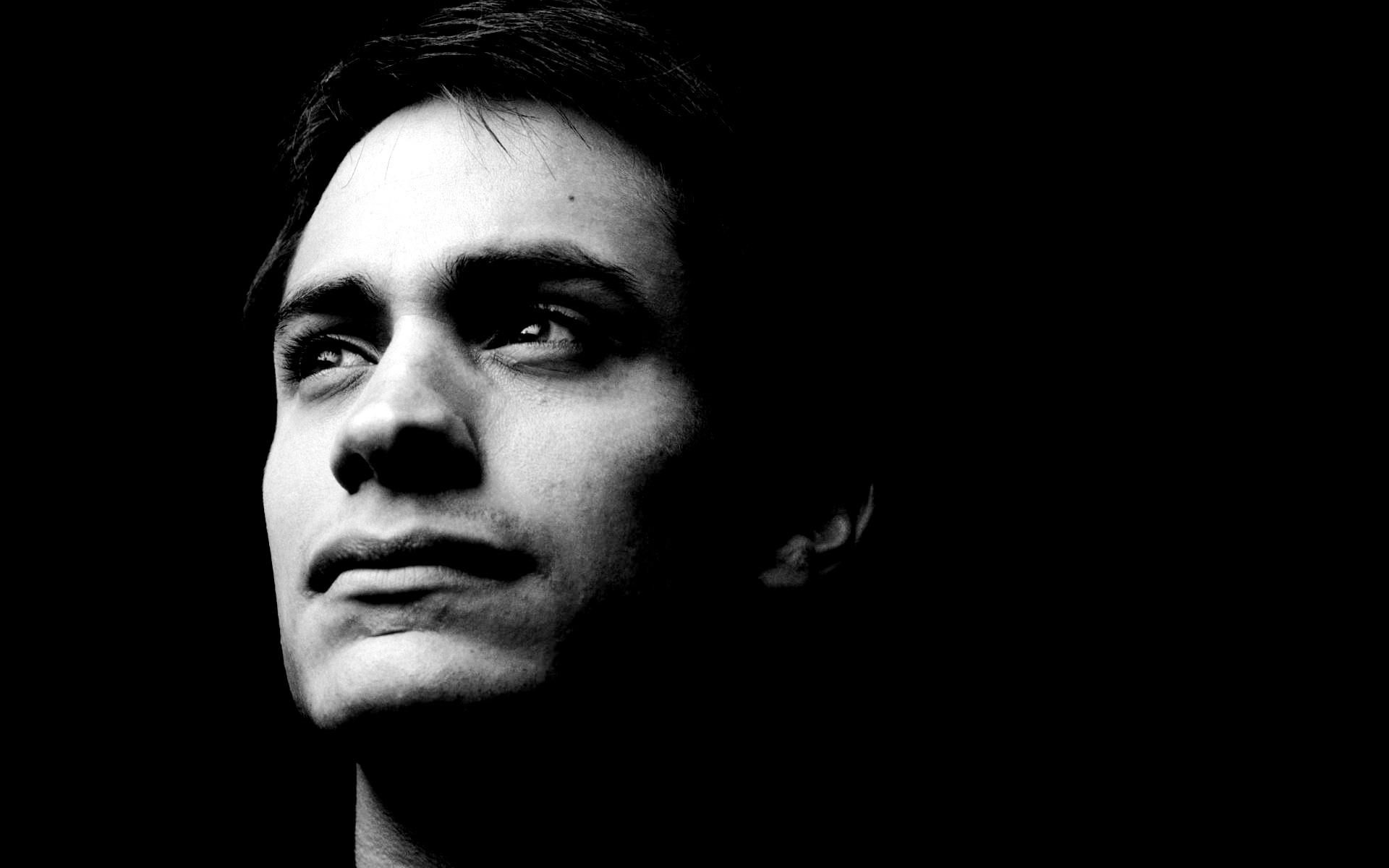 Gael Garcia Bernal Wallpapers