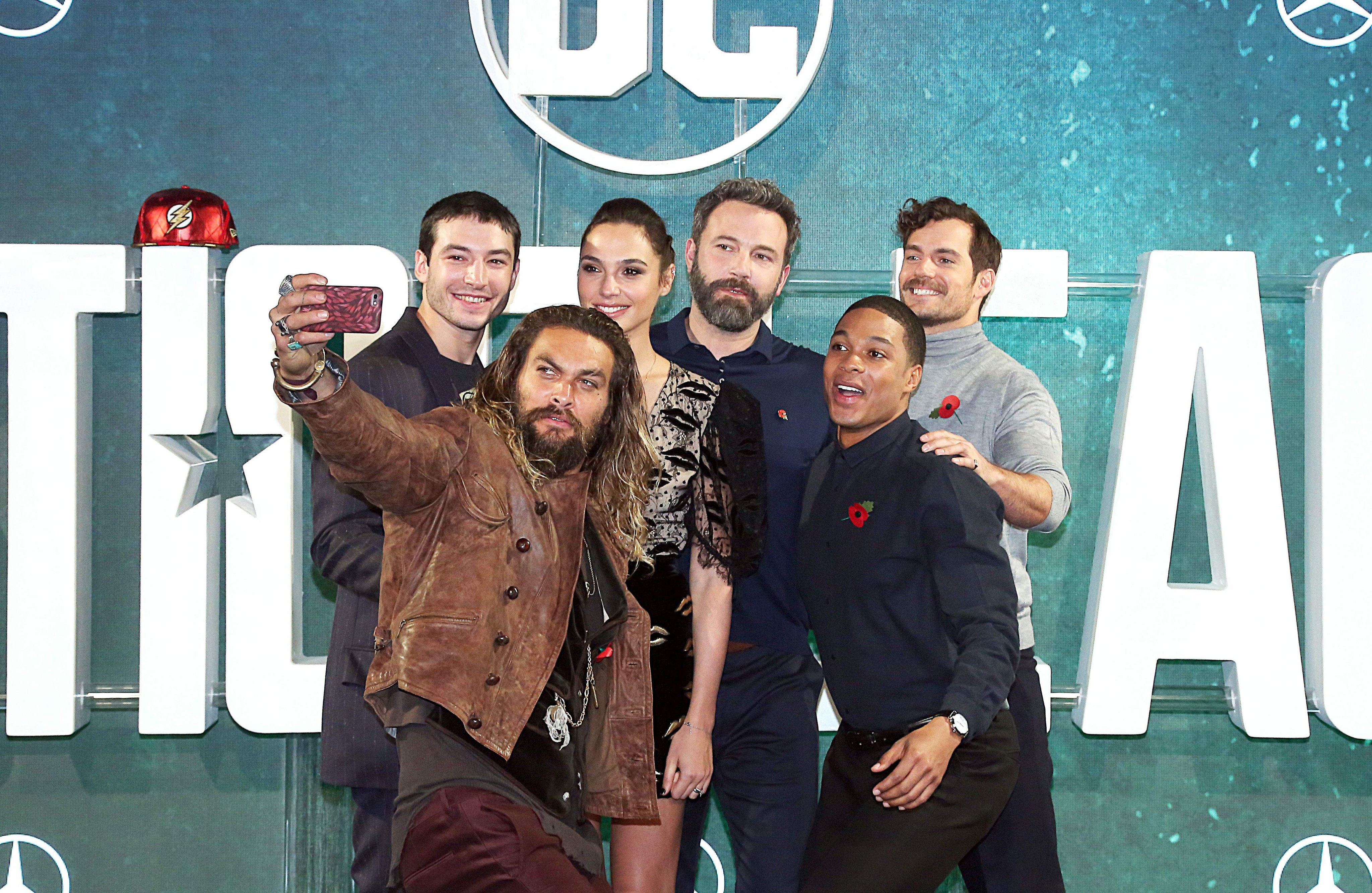 Gal Gadot At Justice League London Event Wallpapers