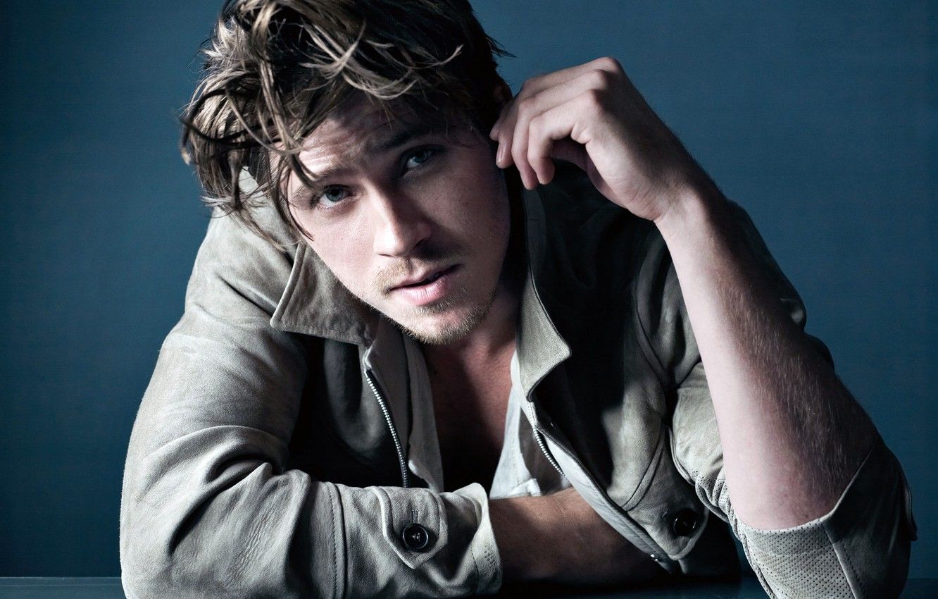 Garrett Hedlund Wallpapers