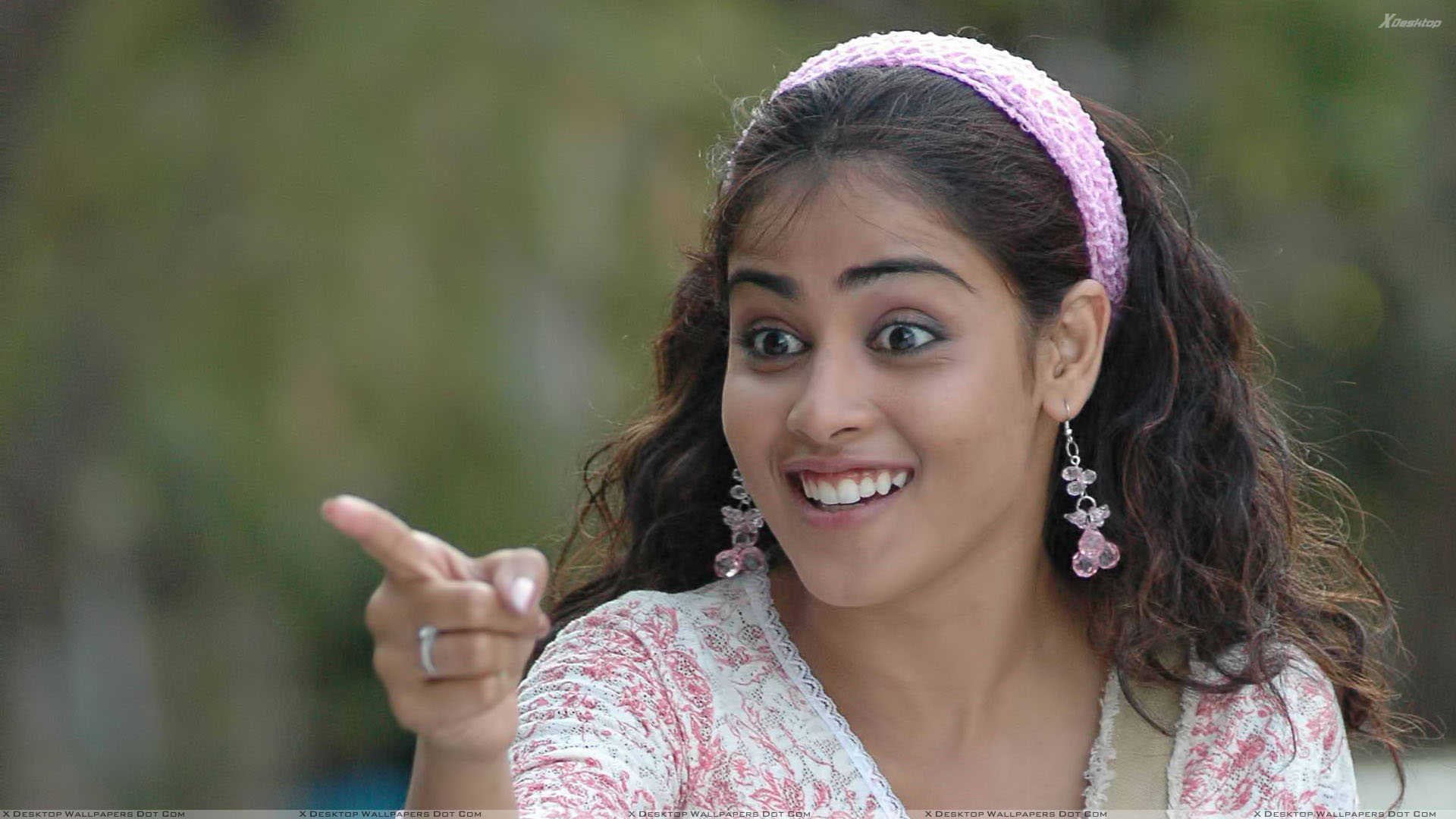 Genelia D'souza Wallpapers