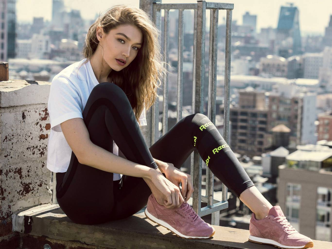 Gigi Hadid Wallpapers