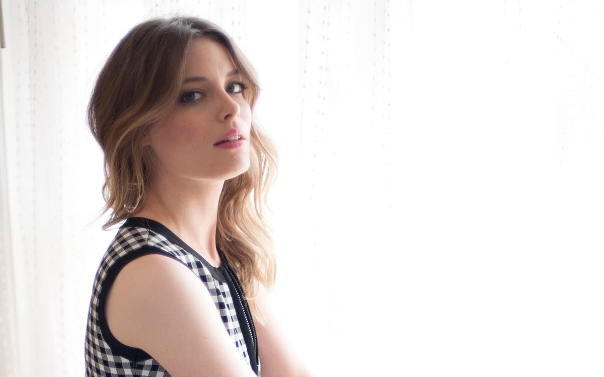 Gillian Jacobs Wallpapers