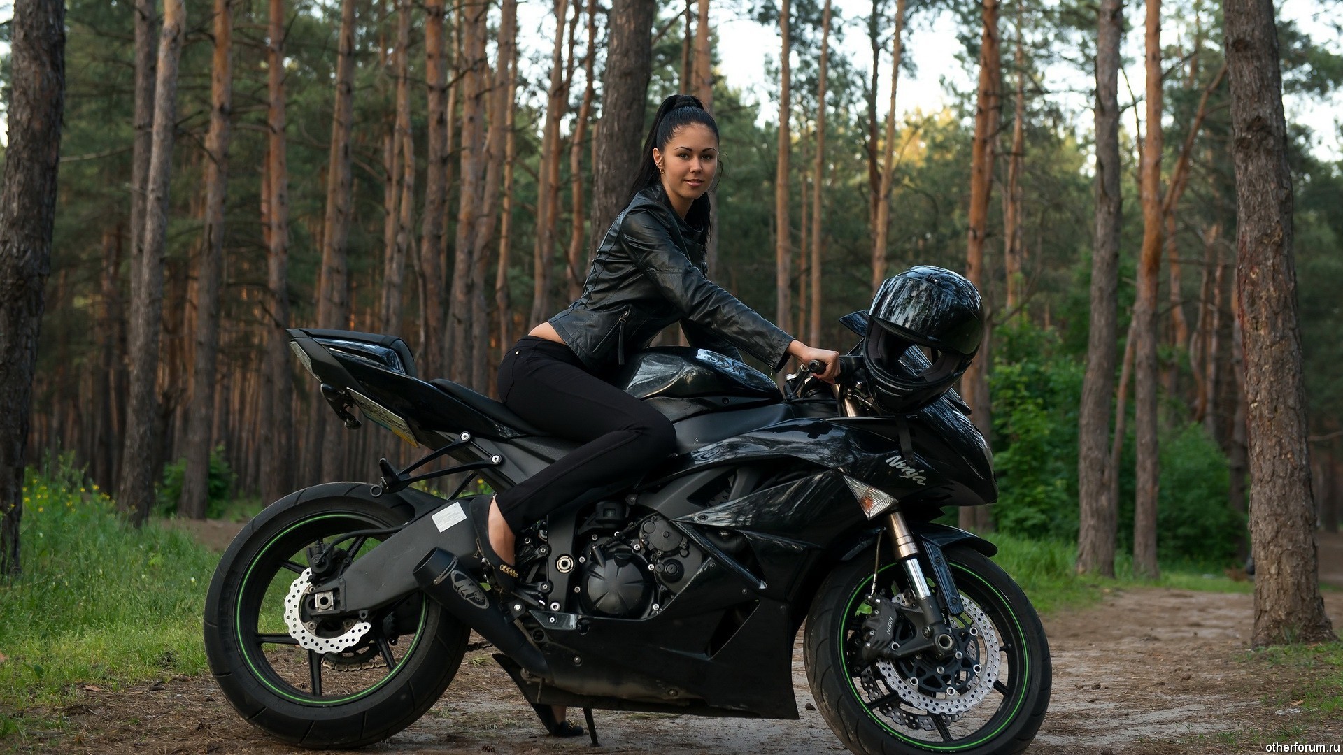 Girls & Motorcycles Wallpapers