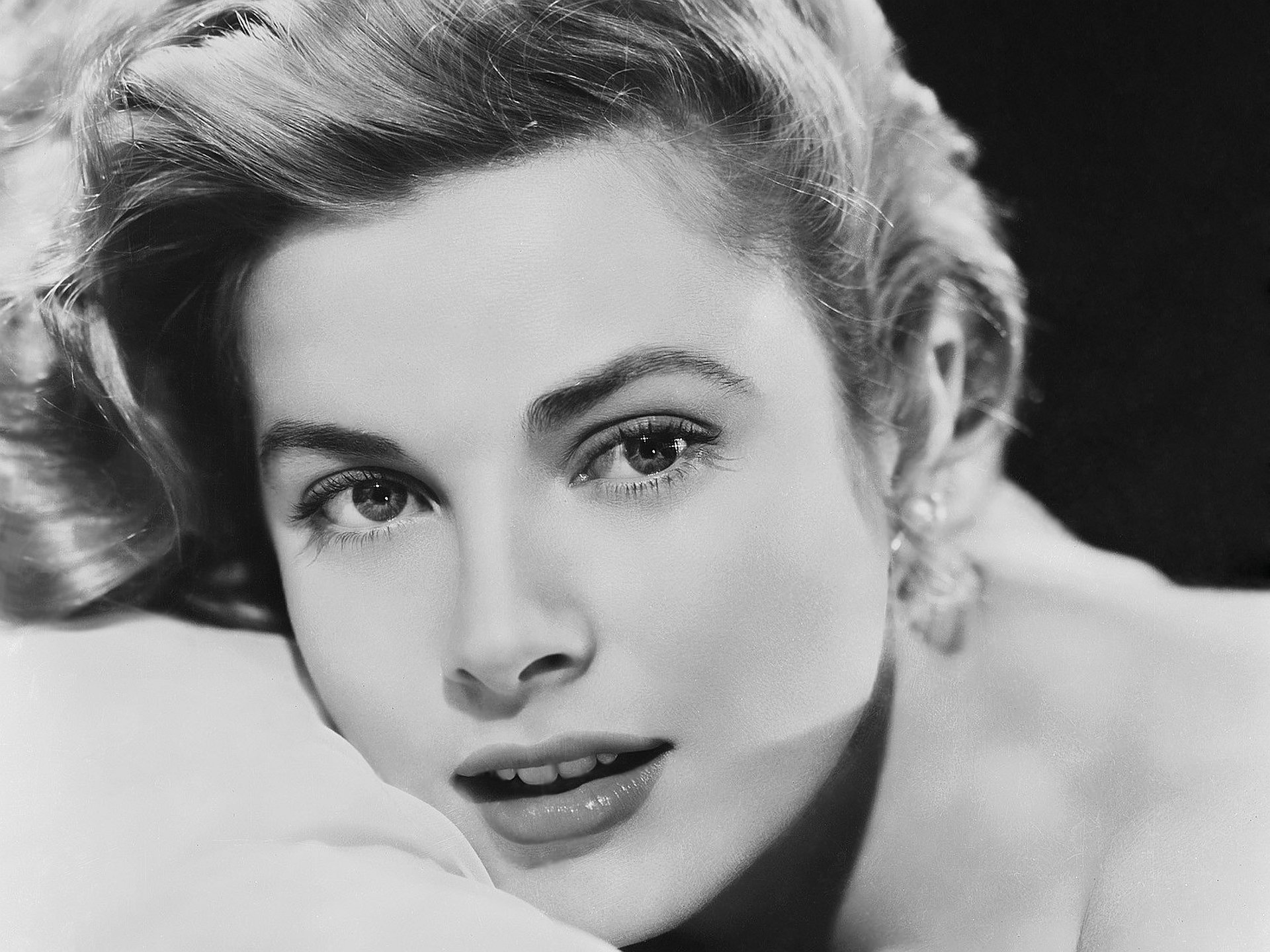 Grace Kelly Wallpapers