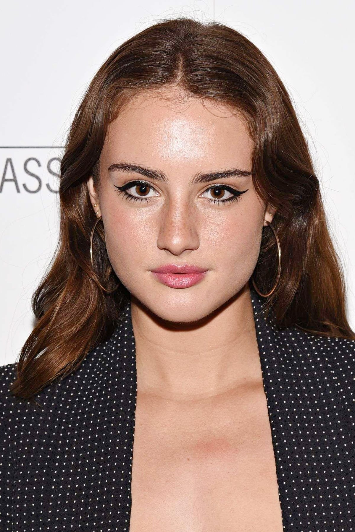 Grace Van Patten Actress Wallpapers