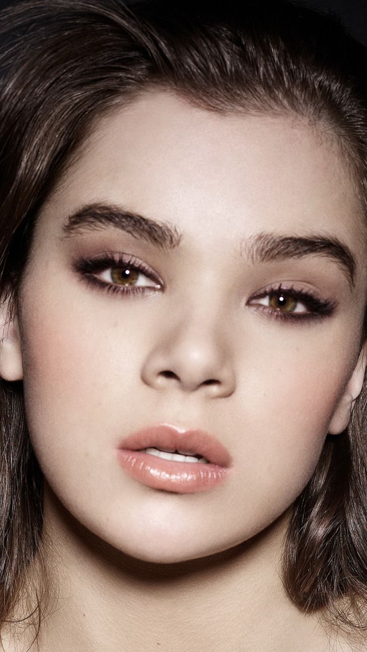 Hailee Steinfeld Brunette Brown Eyes Wallpapers