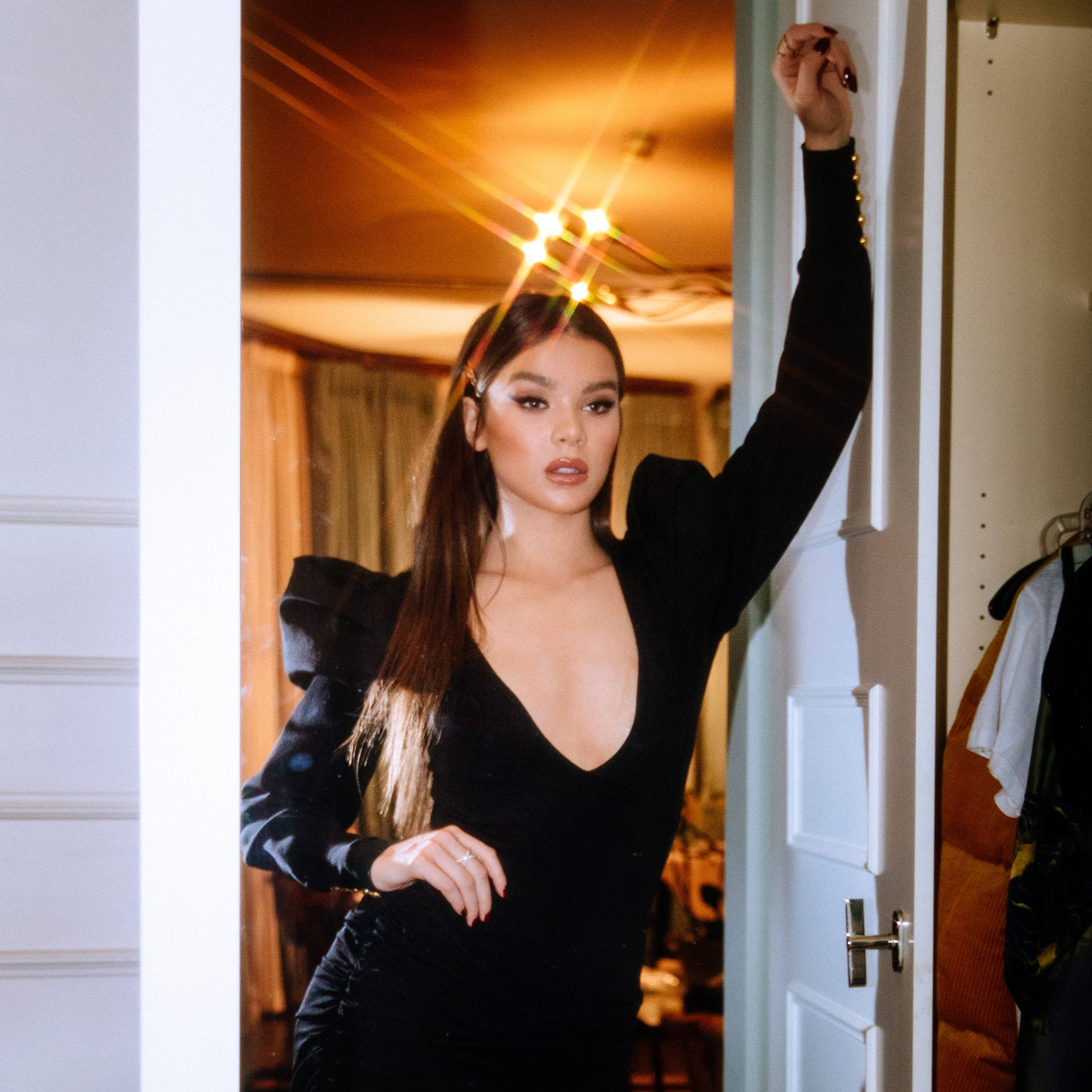 Hailee Steinfeld For Marie Claire Magazine 2018 Wallpapers