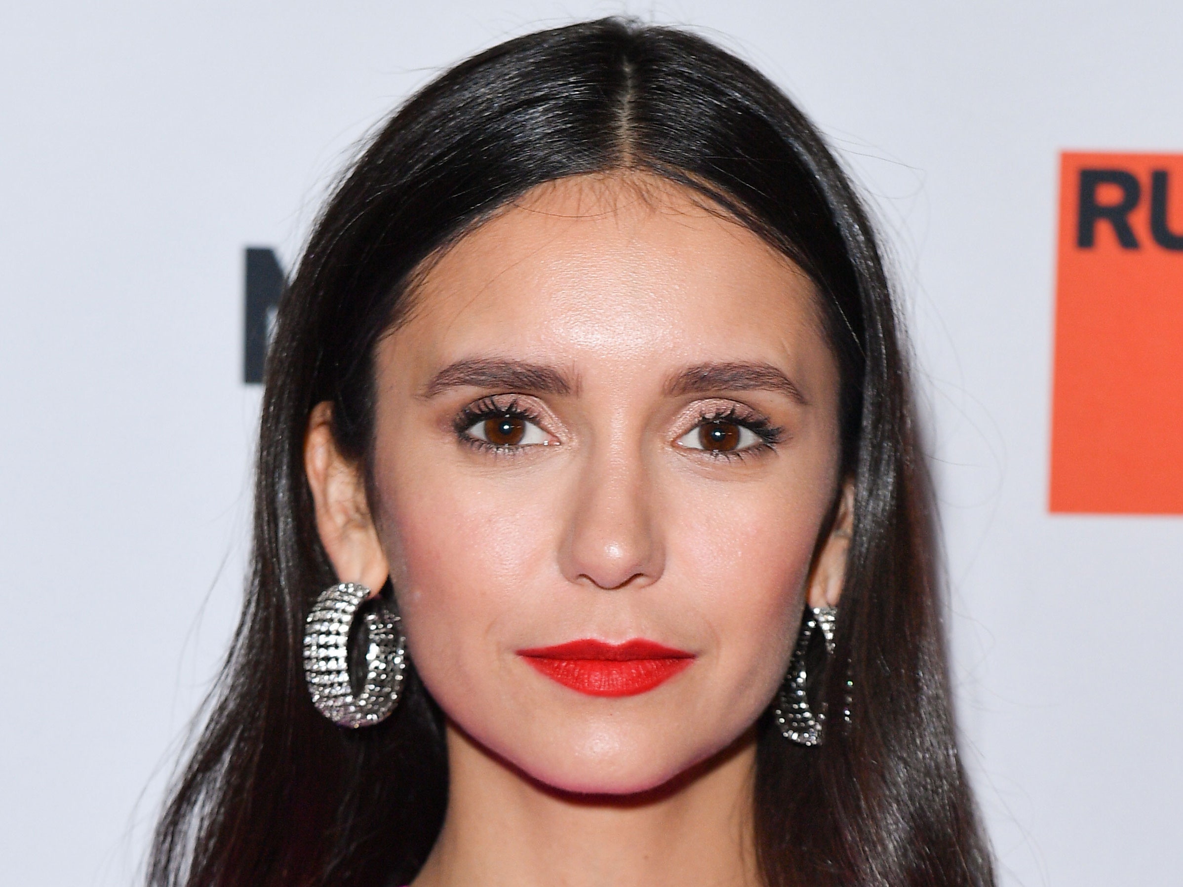 HD Nina Dobrev Actress 2021 Wallpapers