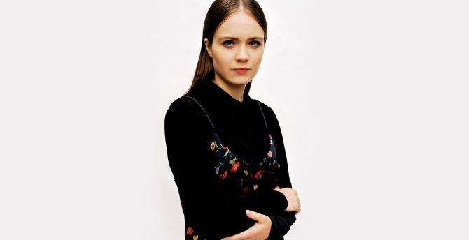 Hera Hilmar Wallpapers