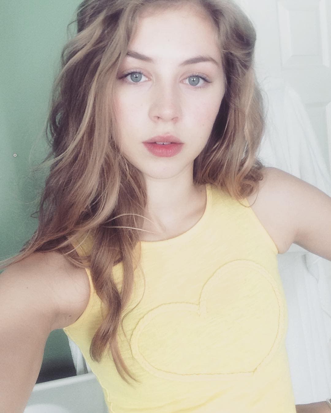 Hermione Corfield 2019 Wallpapers