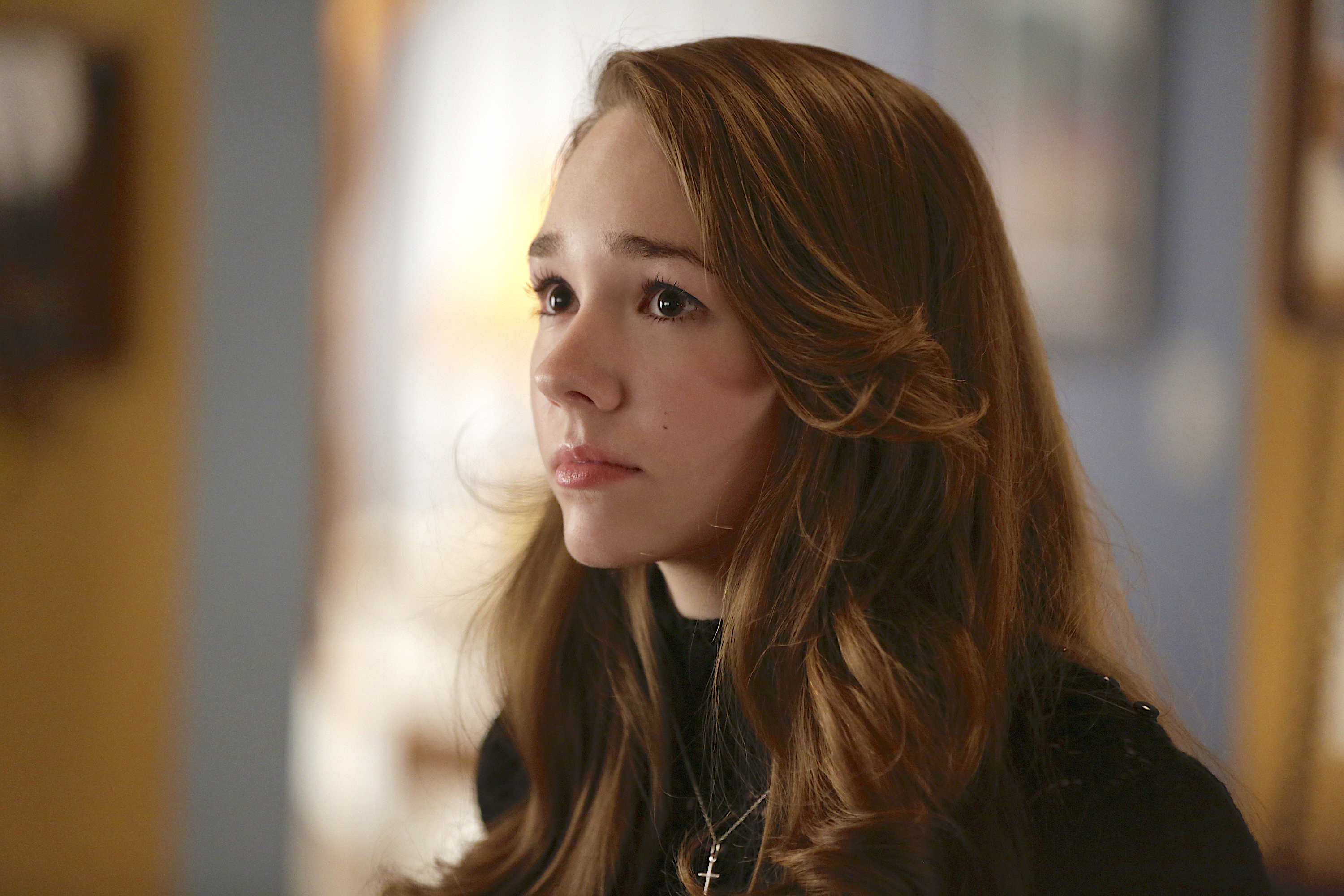 Holly Taylor Wallpapers