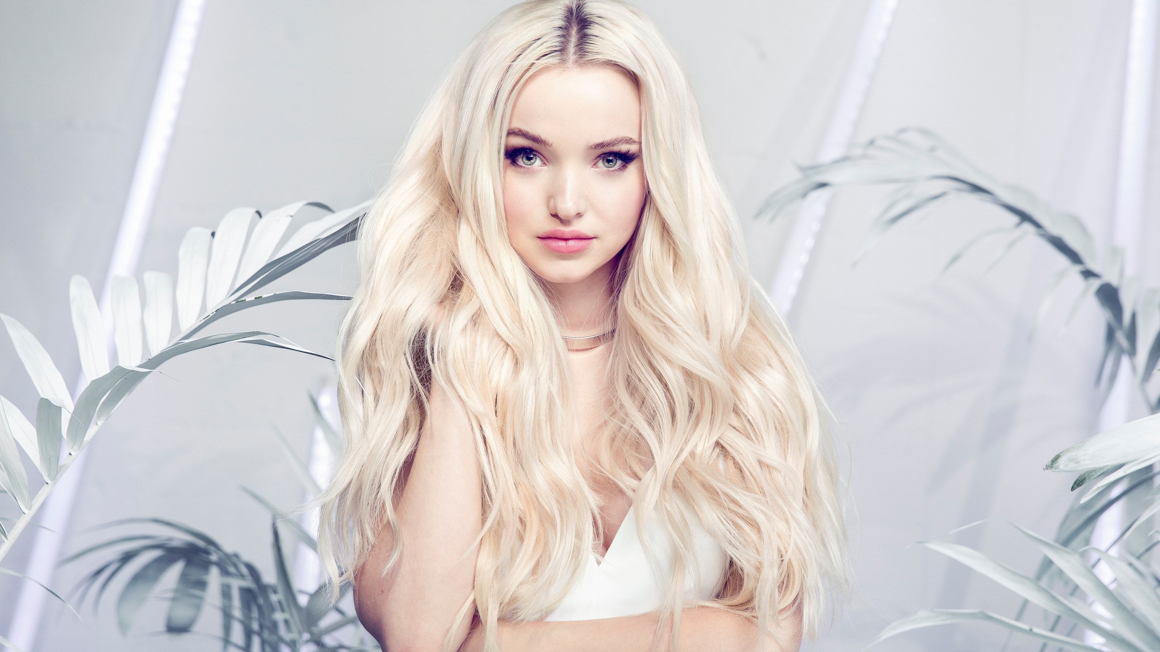 Hot Dove Cameron At Event Wallpapers