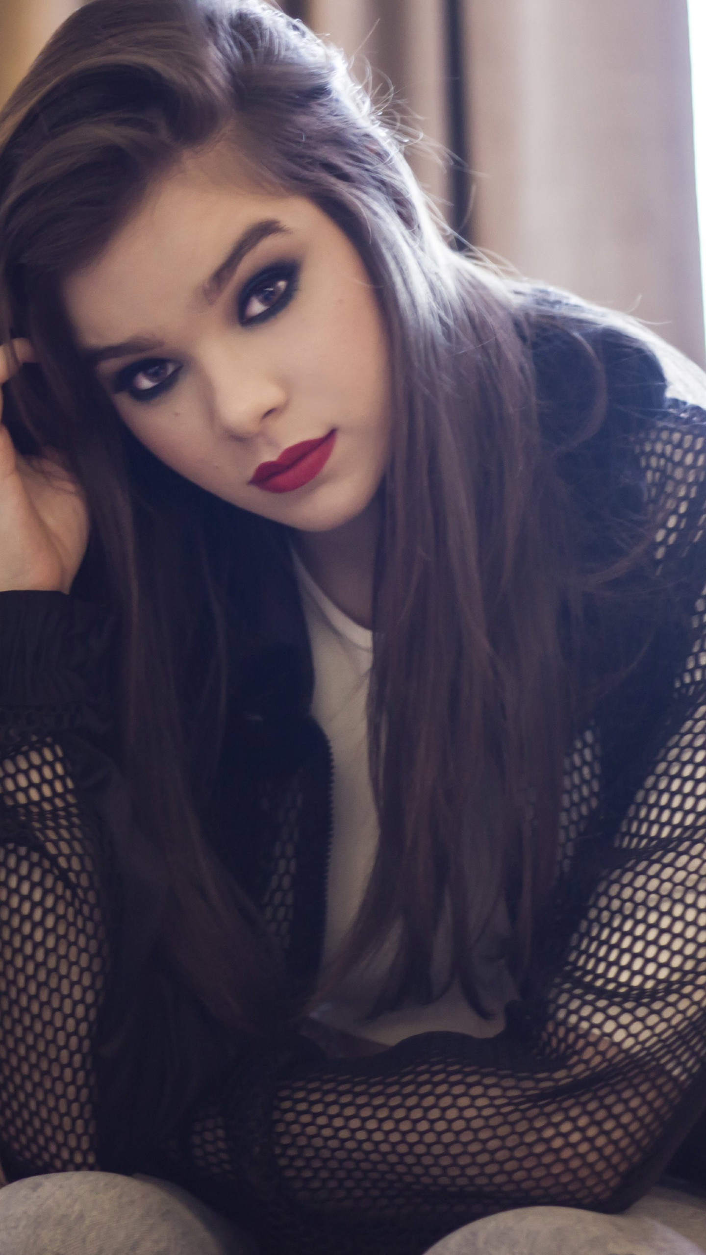 Hot Hailee Steinfeld 2018 Photoshoot Wallpapers