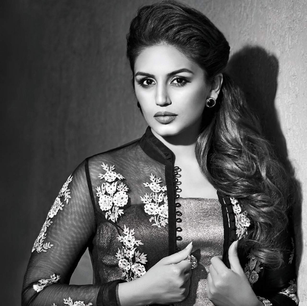 Huma Qureshi Wallpapers