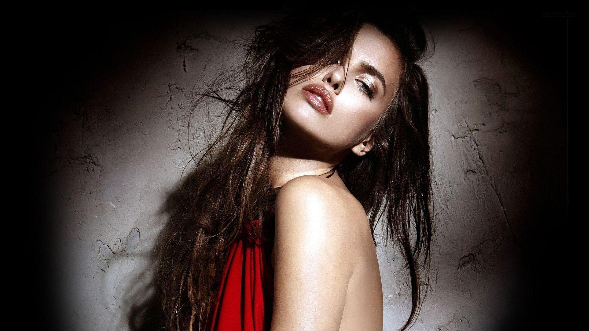 Irina Shayk 2019 Wallpapers