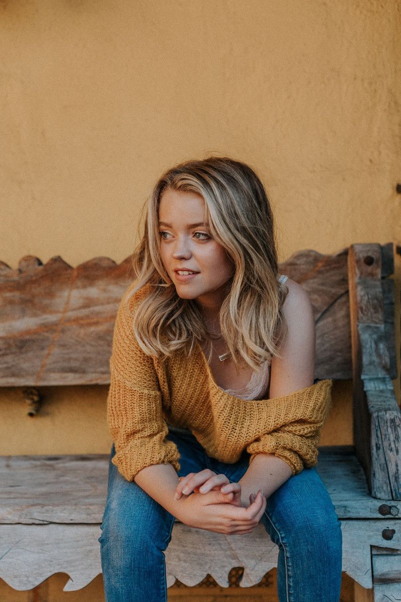 Jade Pettyjohn Laughing 2021 Wallpapers