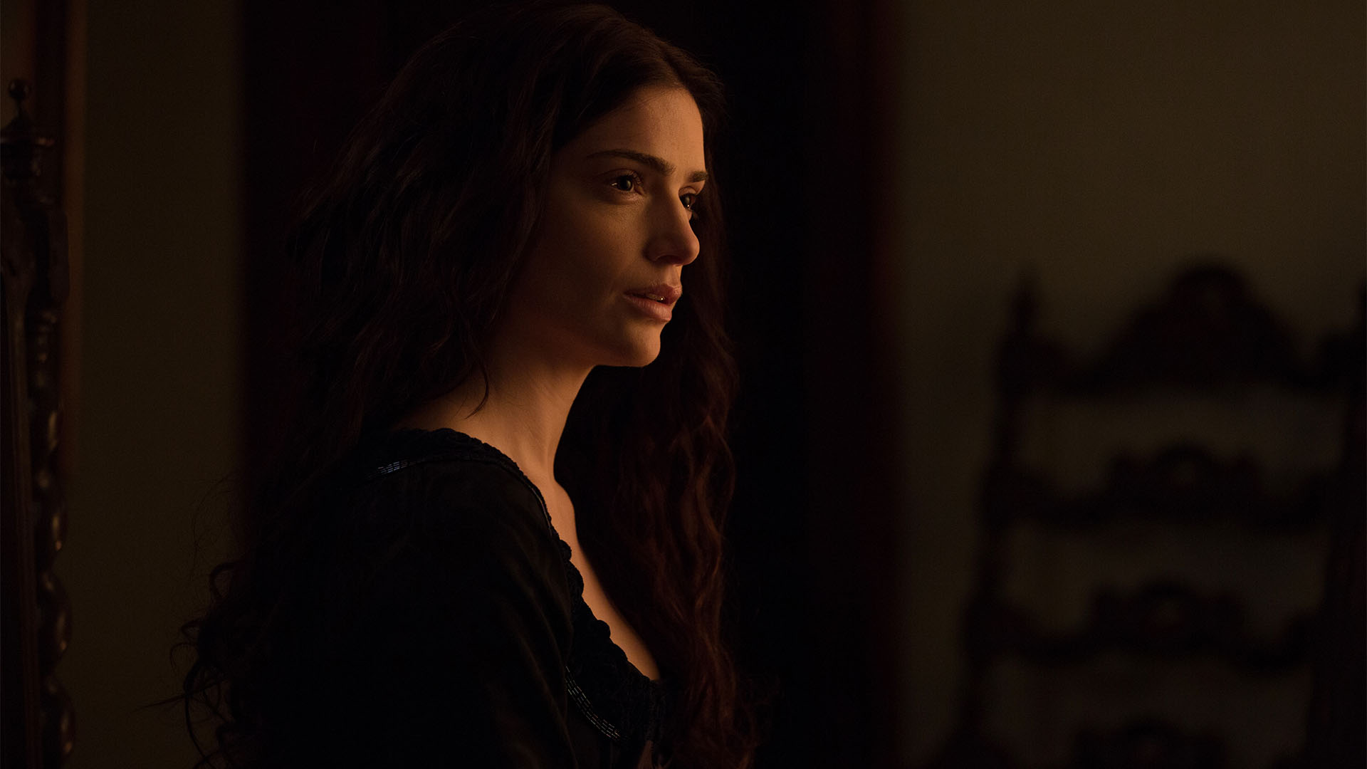 Janet Montgomery Salem Wallpapers