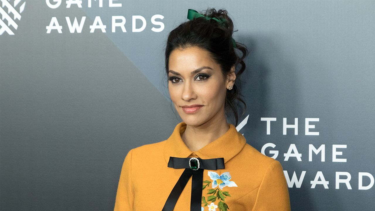 Janina Gavankar Wallpapers