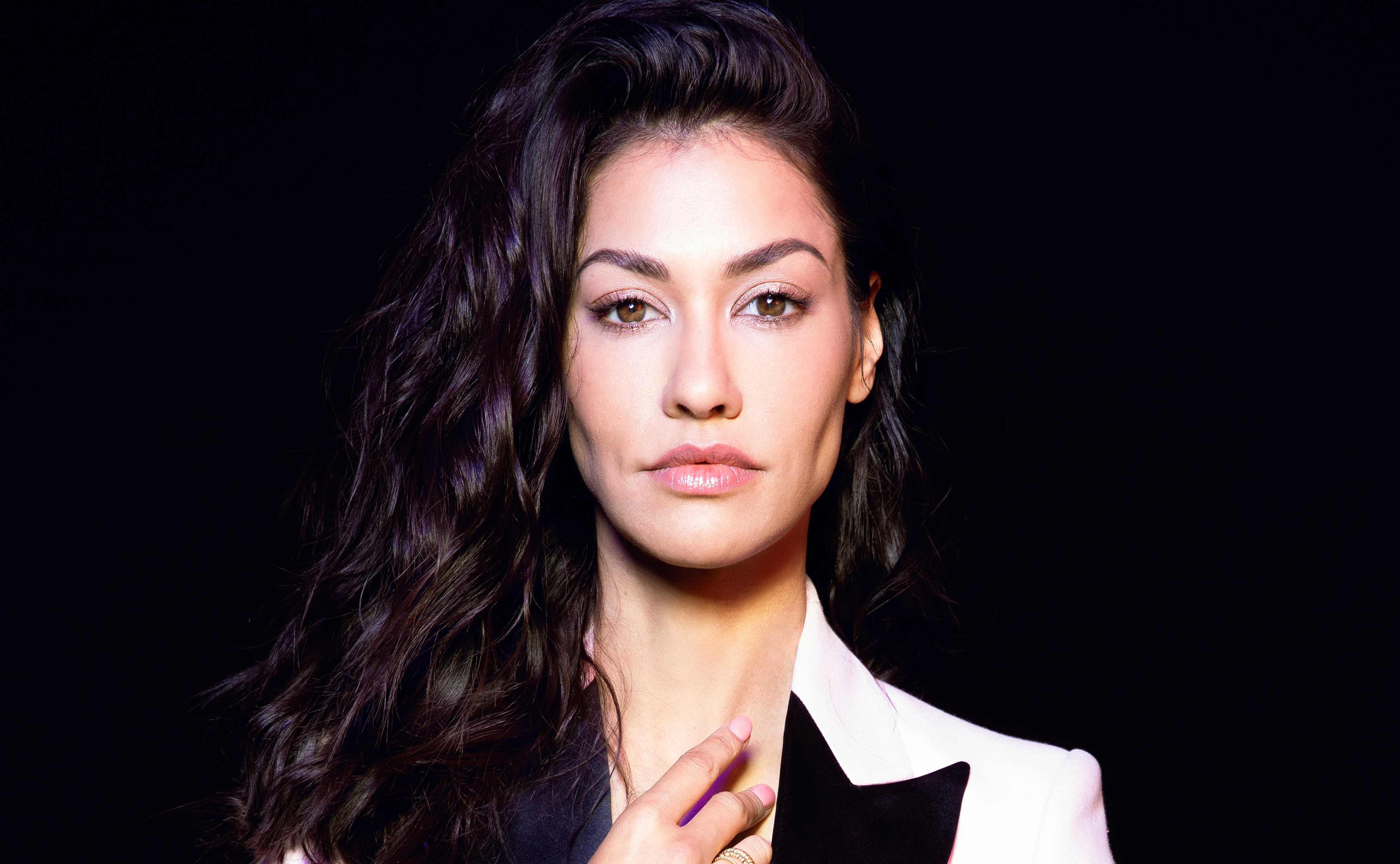 Janina Gavankar Wallpapers