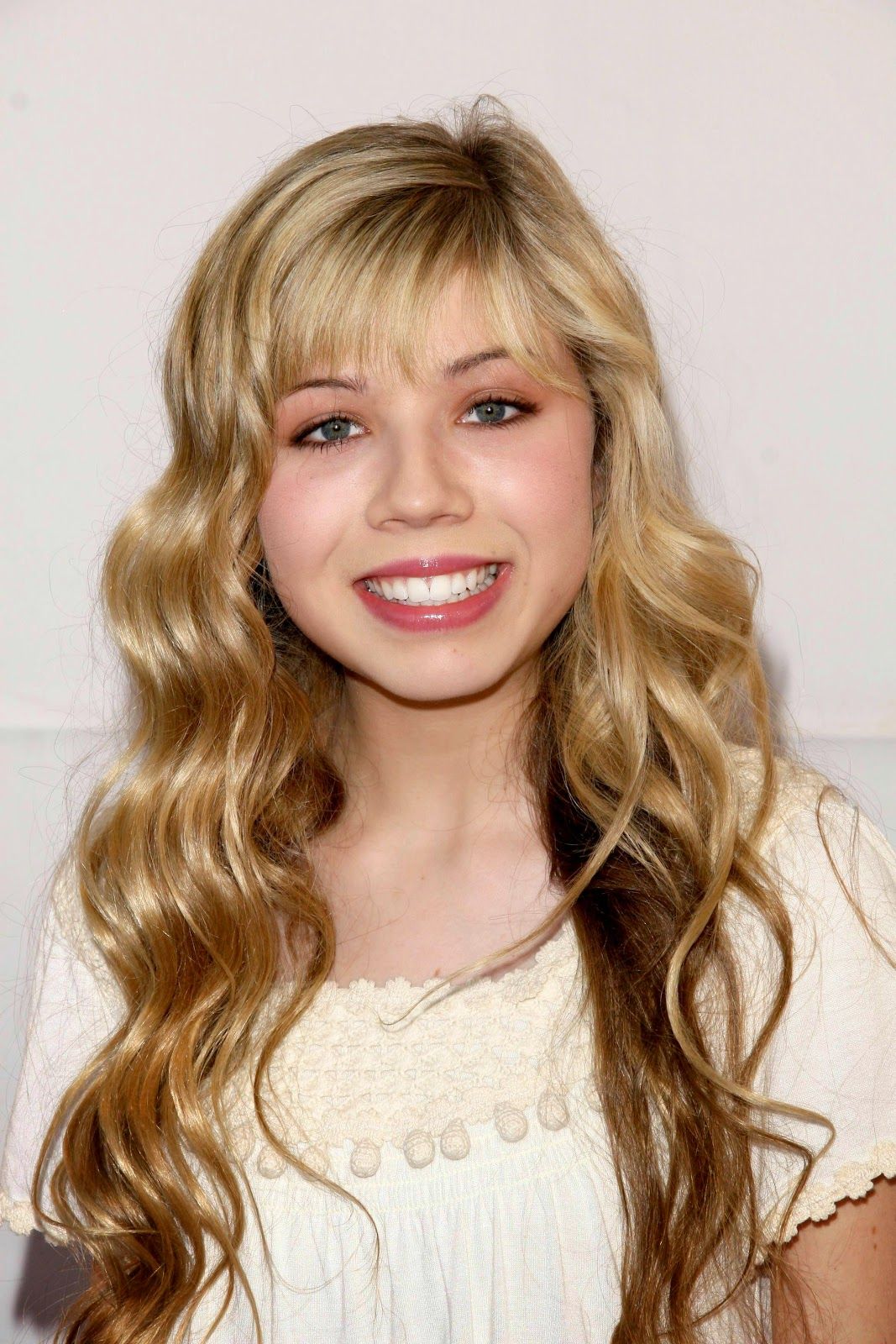 Jennette McCurdy Wallpapers