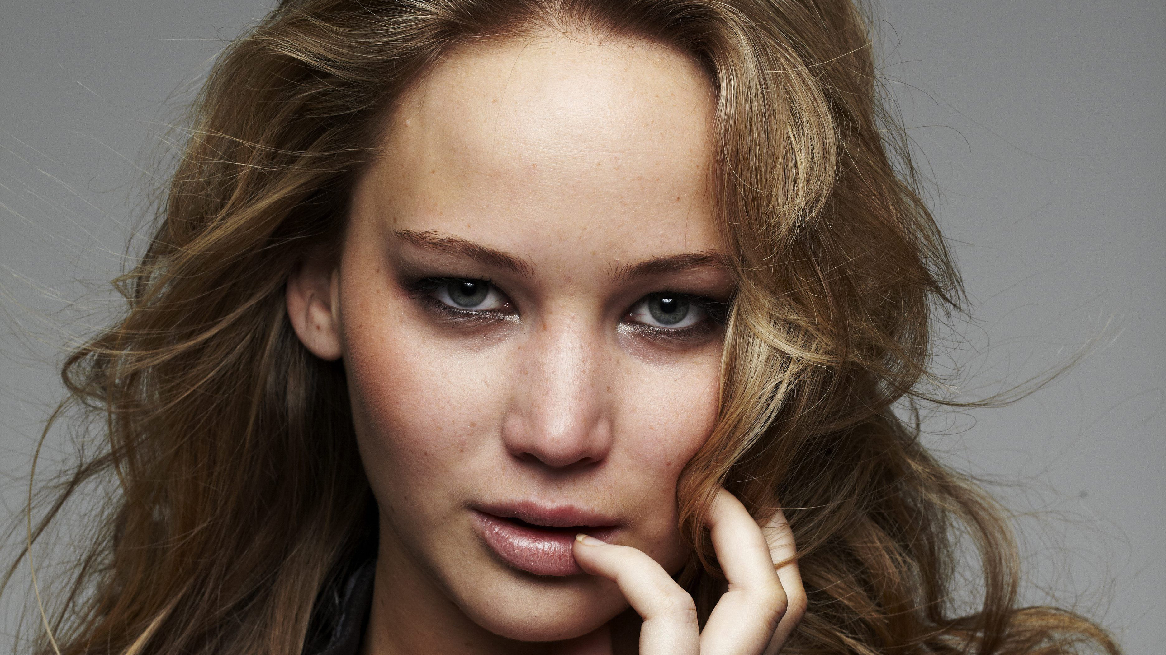 Jennifer Lawrence Vogue Wallpapers