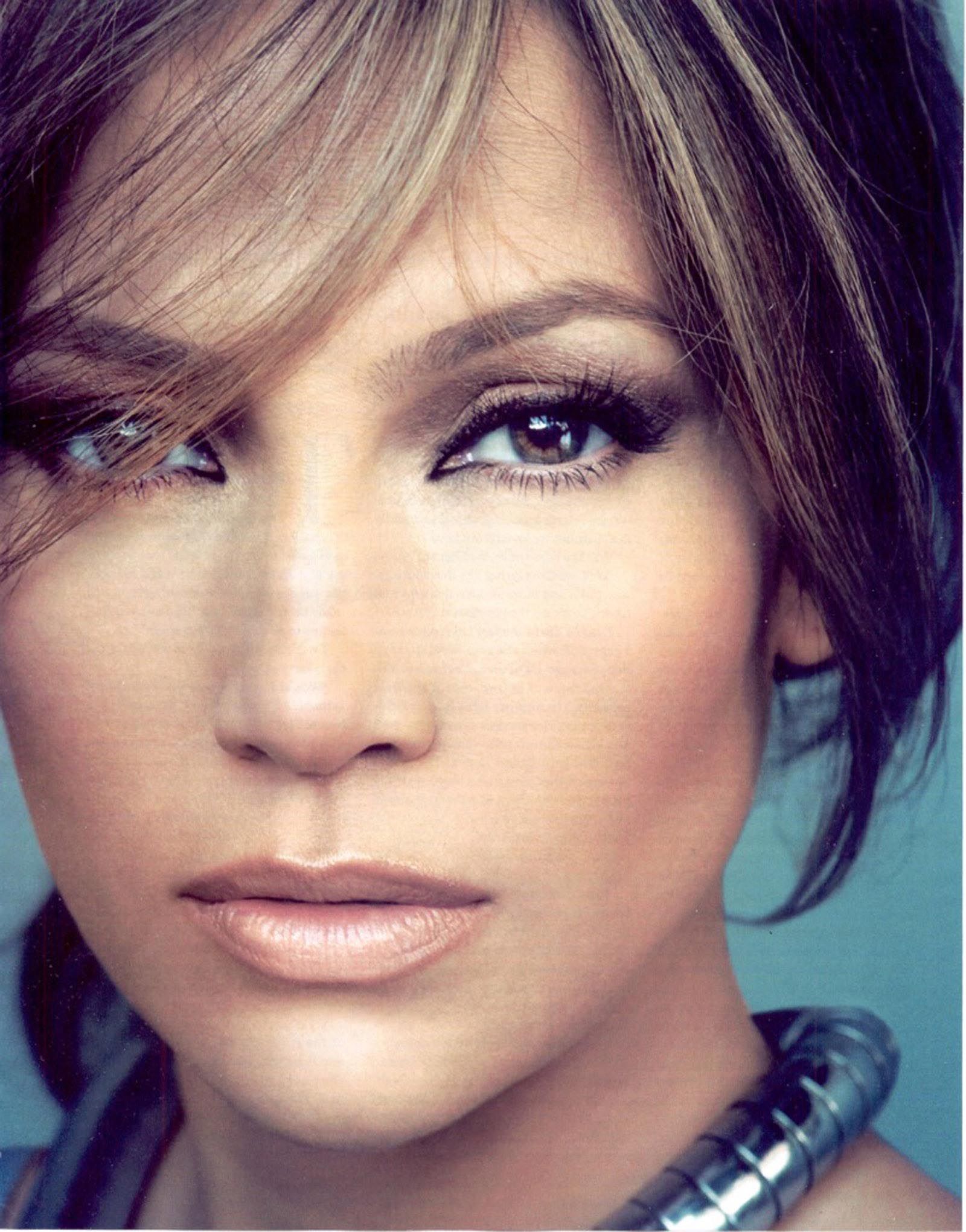 Jennifer Lopez Face Wallpapers