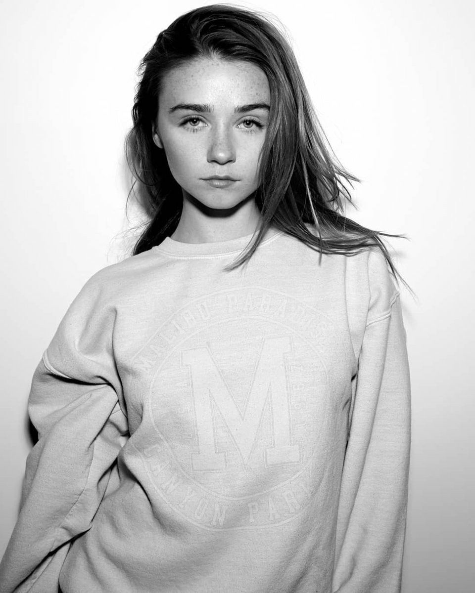 Jessica Barden Actress Wallpapers