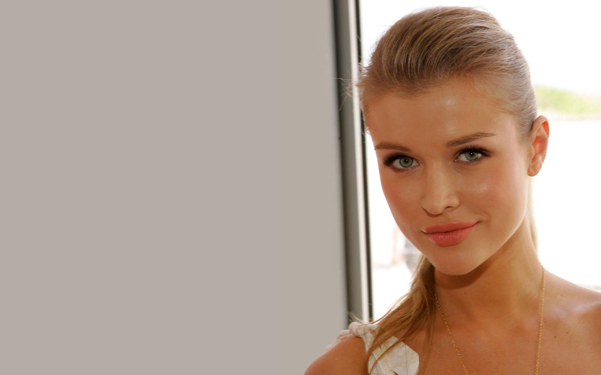 Joanna Krupa Wallpapers