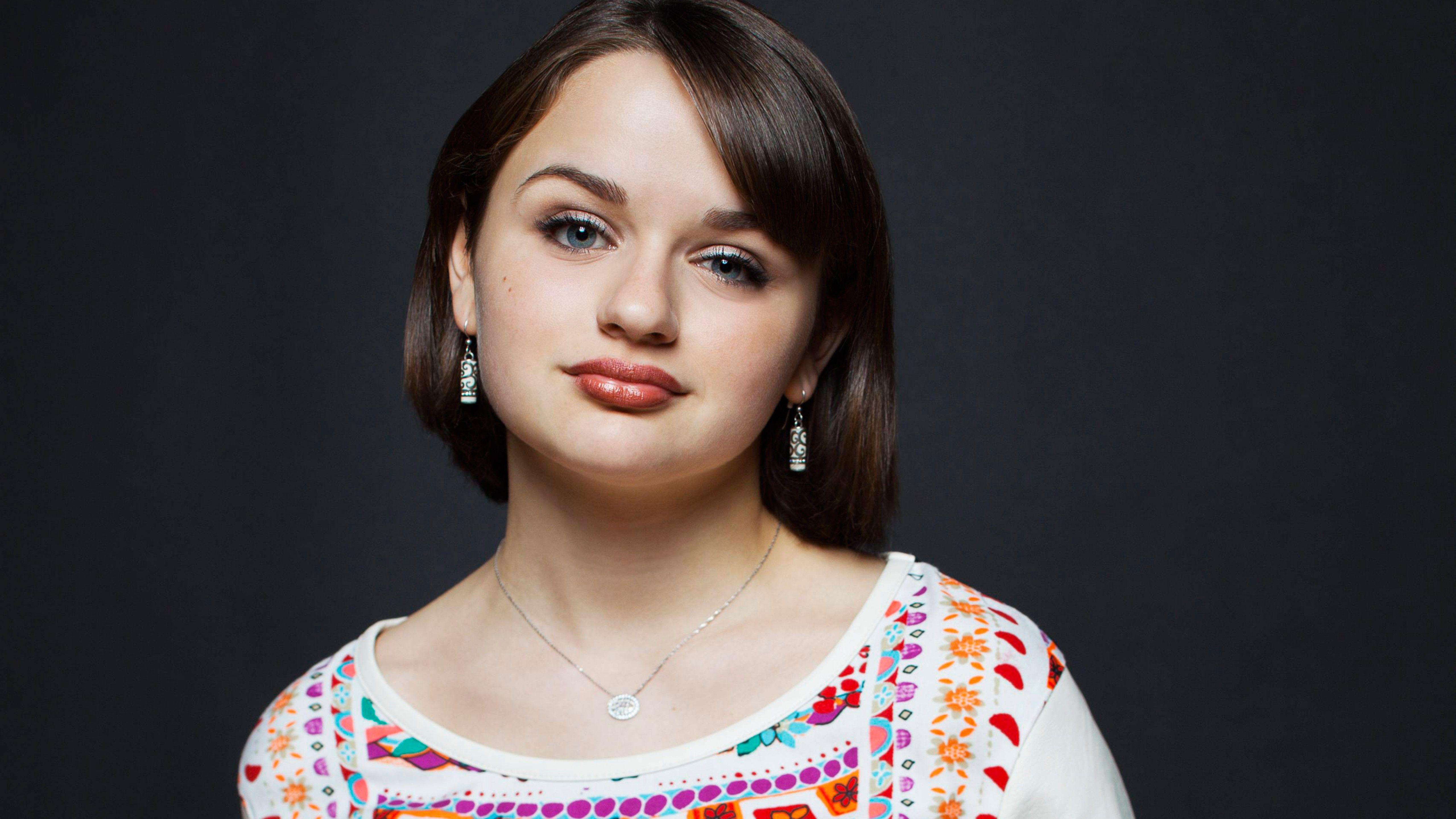 Joey King Black Dress Wallpapers