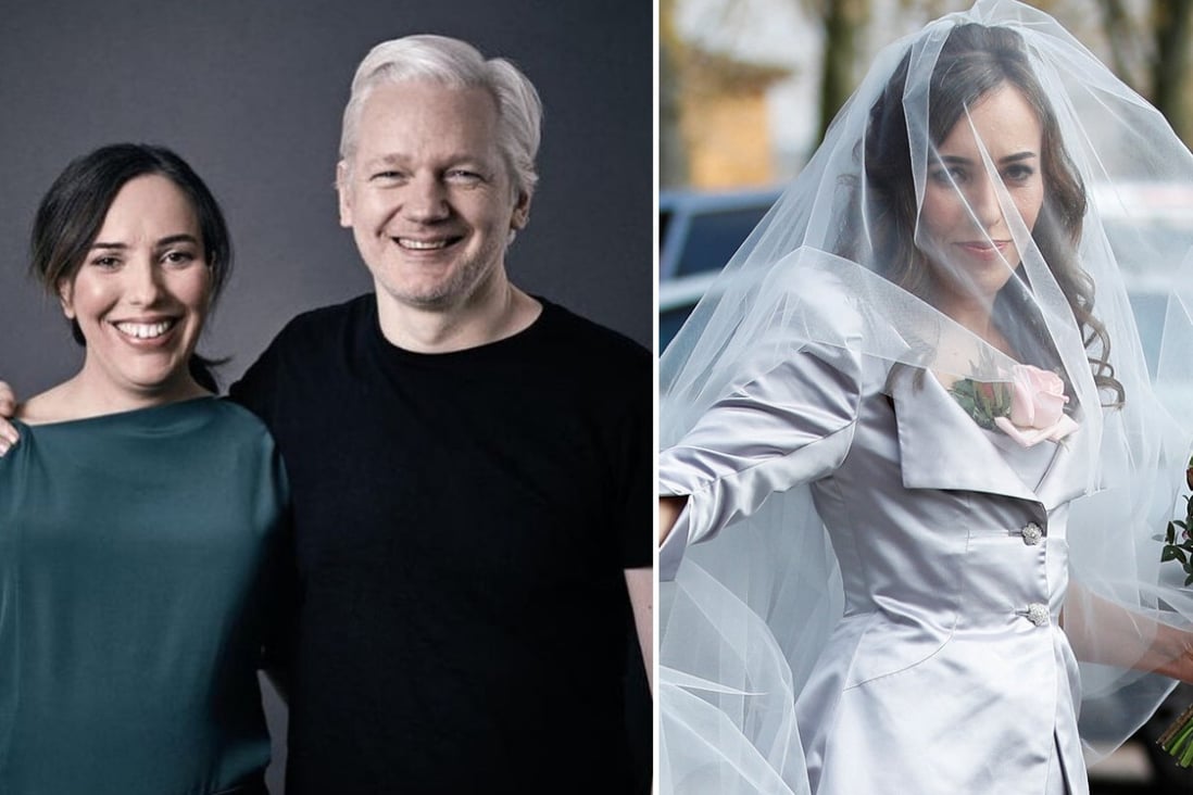 Jolia Assange Wallpapers