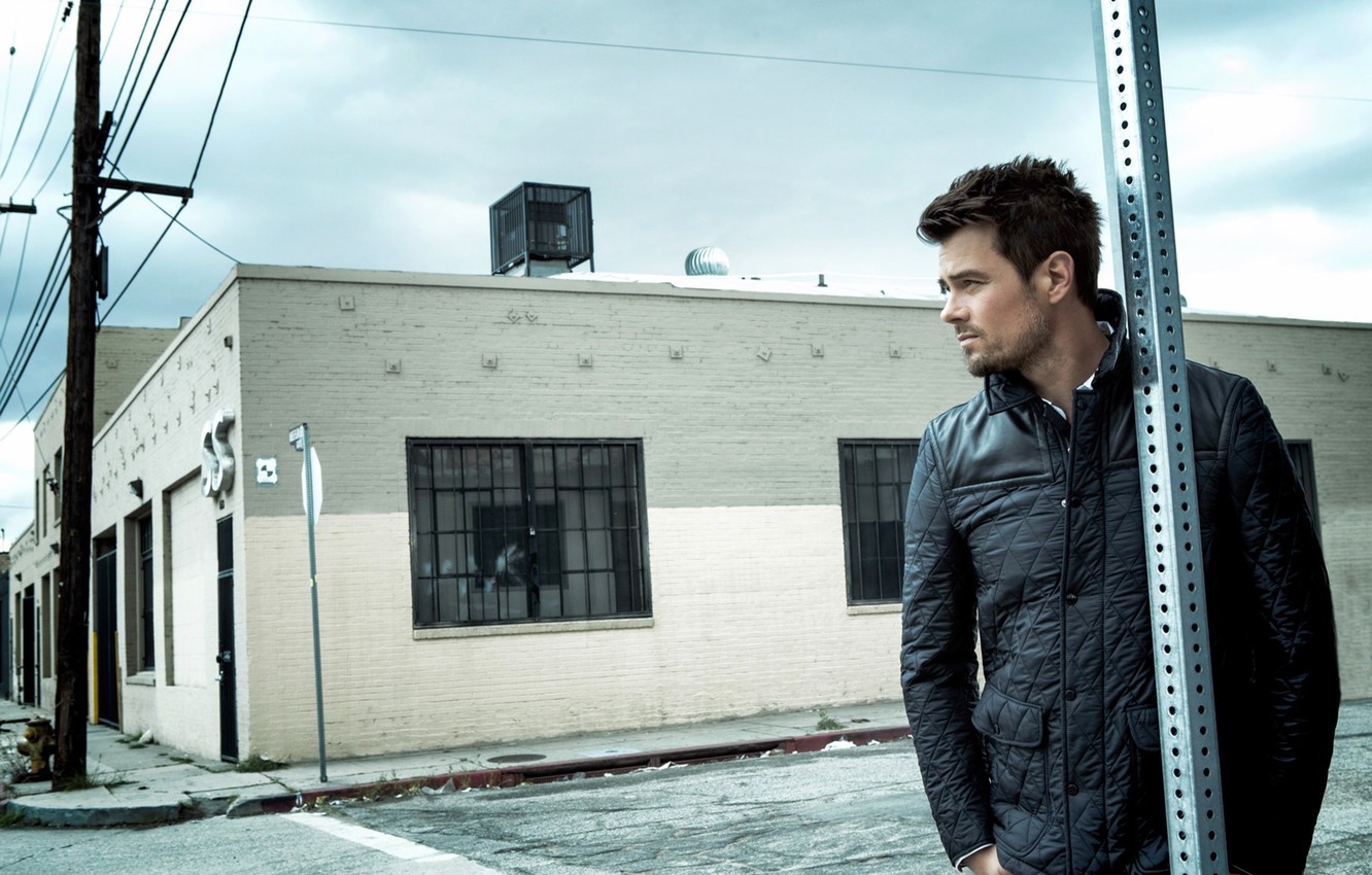 Josh Duhamel Wallpapers