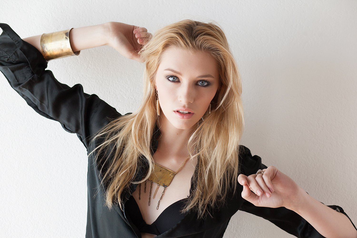 Jourdan Miller Wallpapers