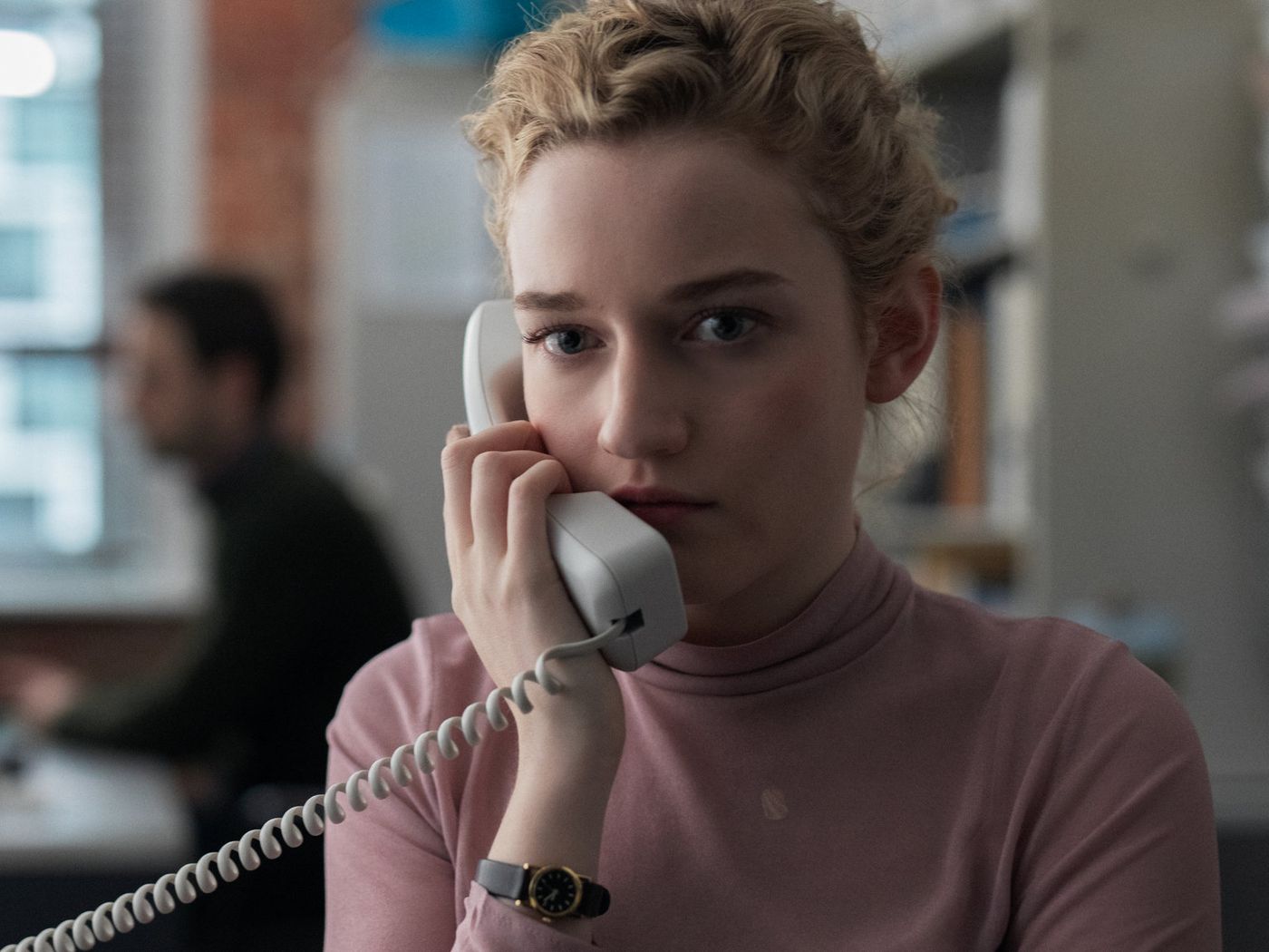 Julia Garner 2020 Wallpapers