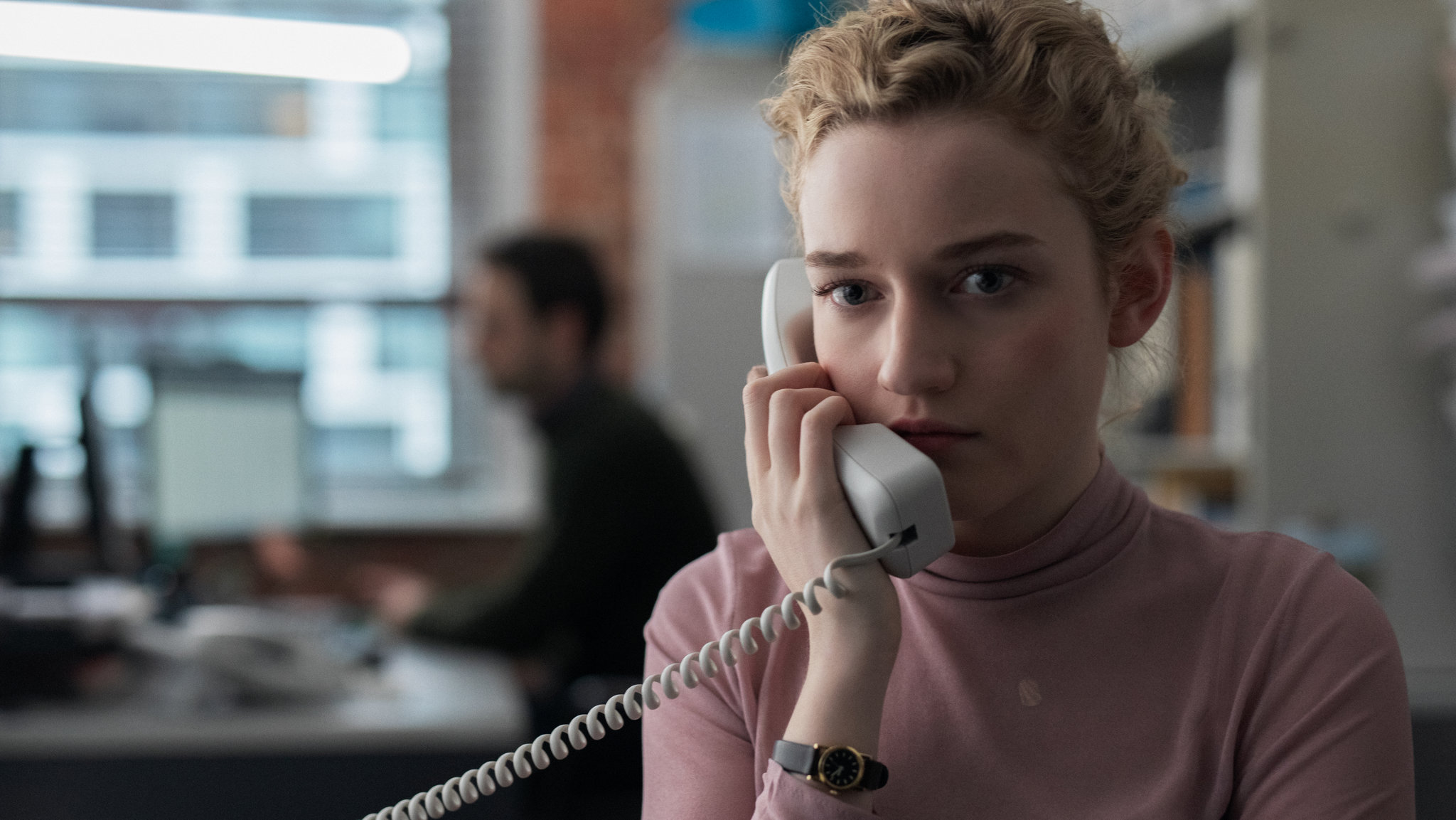 Julia Garner 2020 Wallpapers