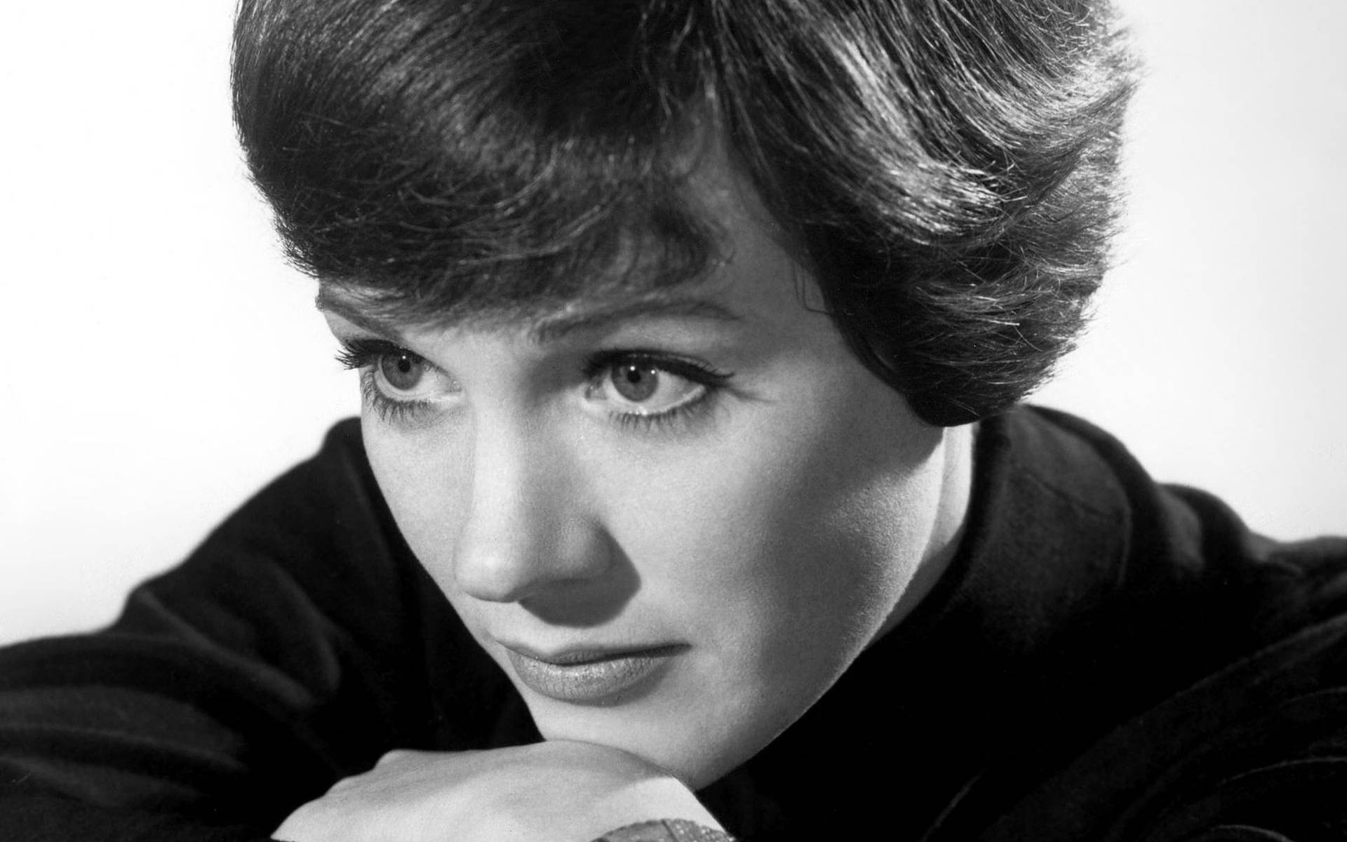 Julie Andrews Wallpapers