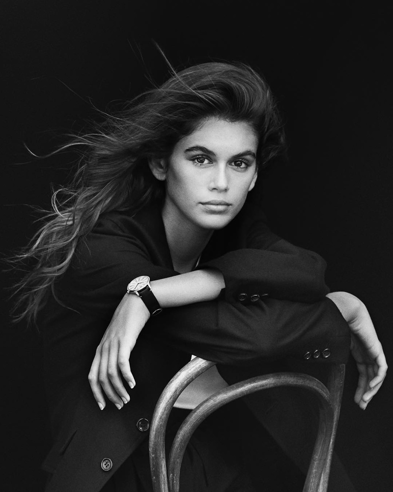 Kaia Gerber Monochrome Wallpapers