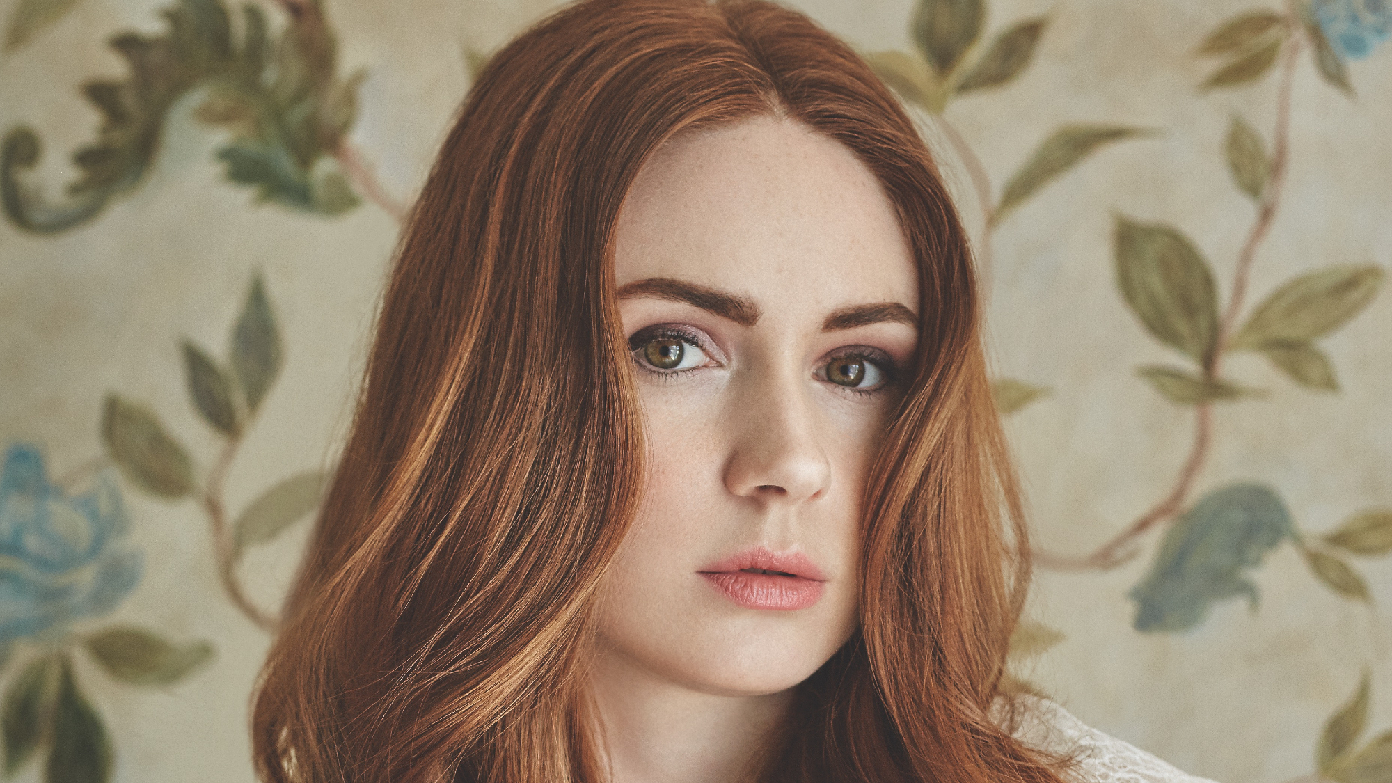 Karen Gillan Redhead Scottish Portrait Wallpapers