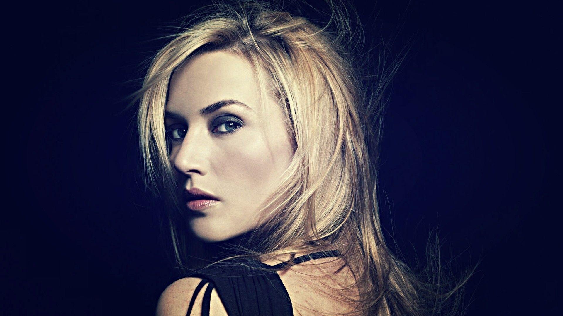 Kate Winslet Stylishs Wallpapers
